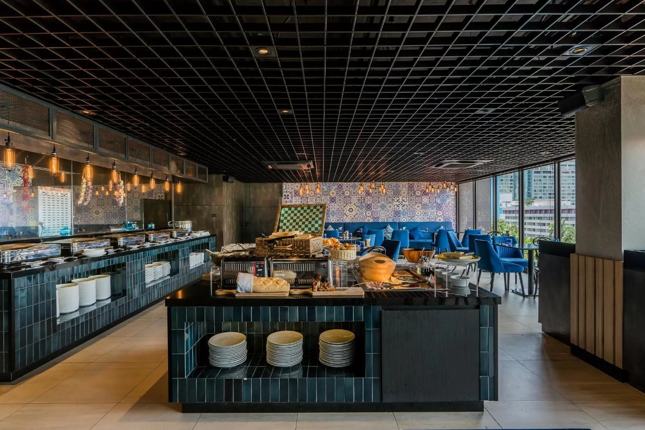 Restaurant/places to eat in The Key Premier Hotel Sukhumvit Bangkok