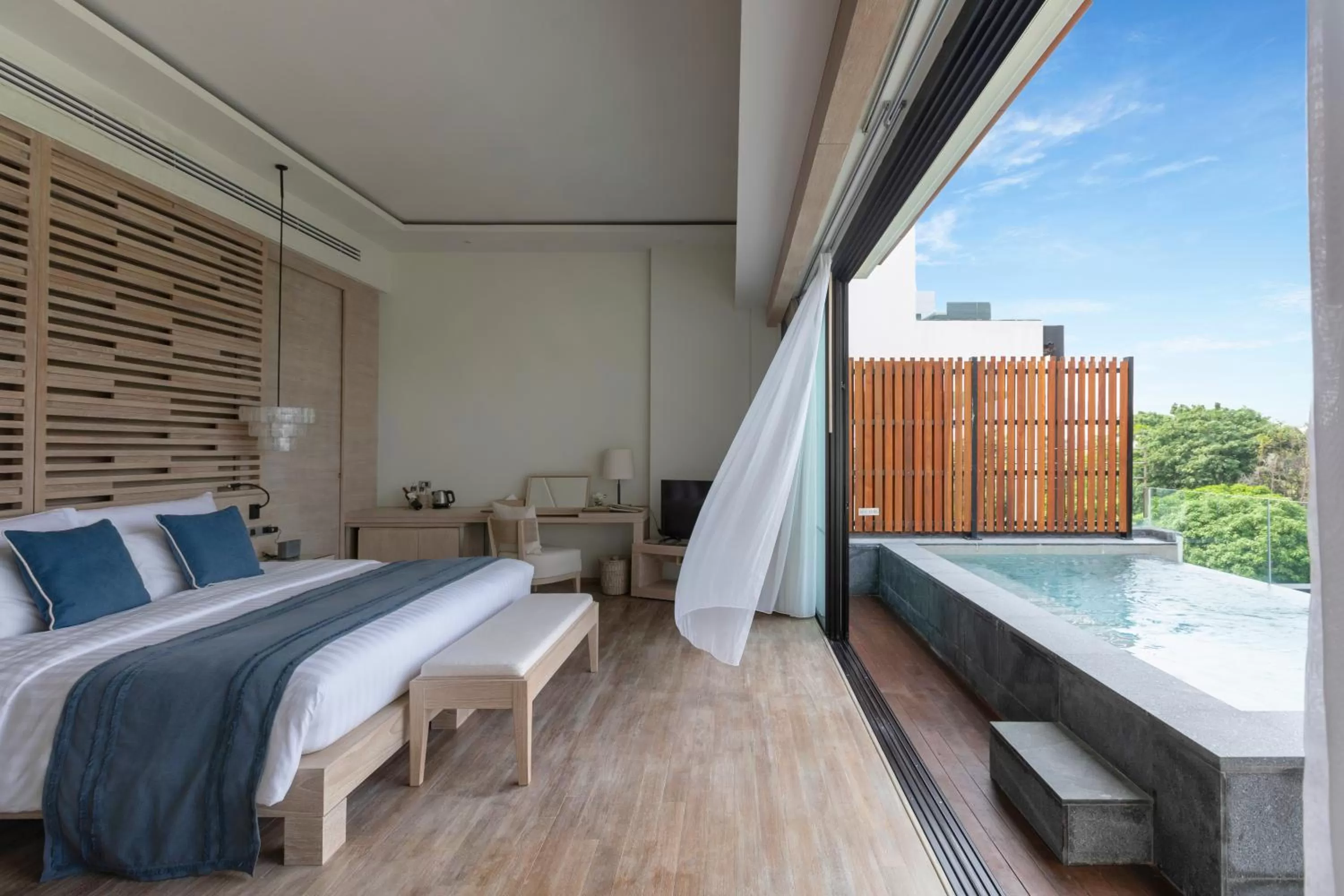 Bed in Cape Nidhra Hotel