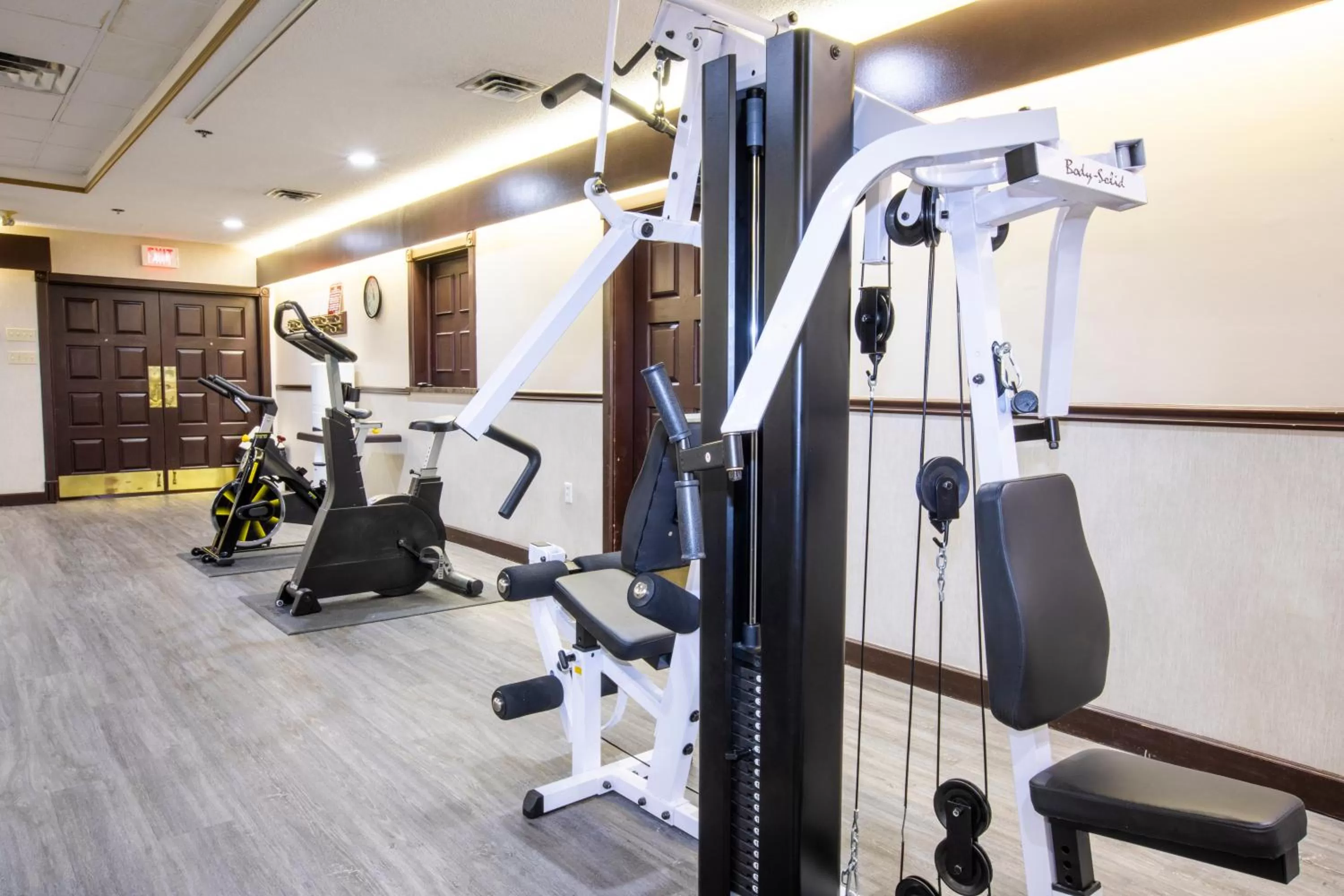 Fitness centre/facilities in Tower Inn & Suites