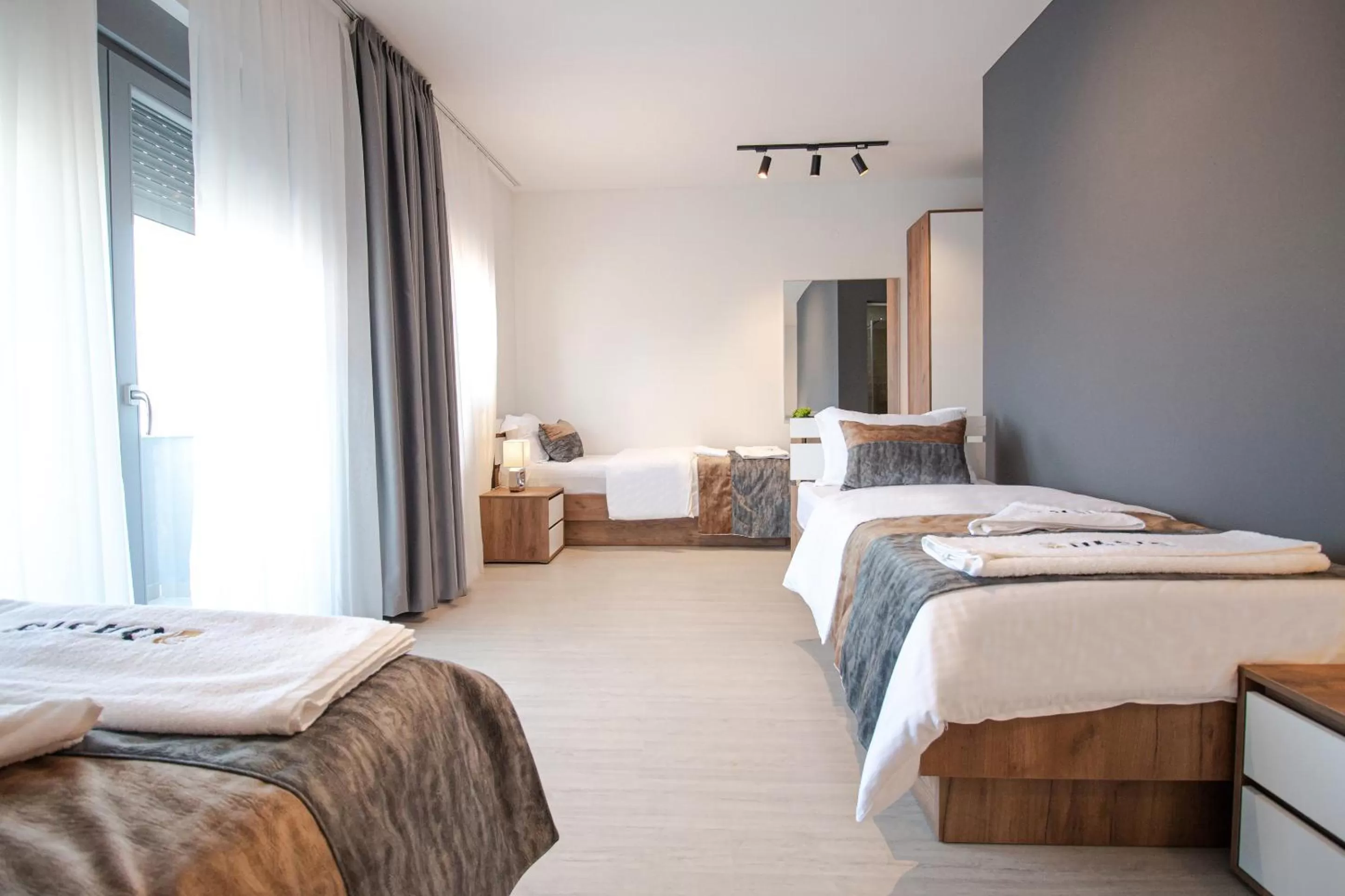 Photo of the whole room, Bed in OASIS Apartments