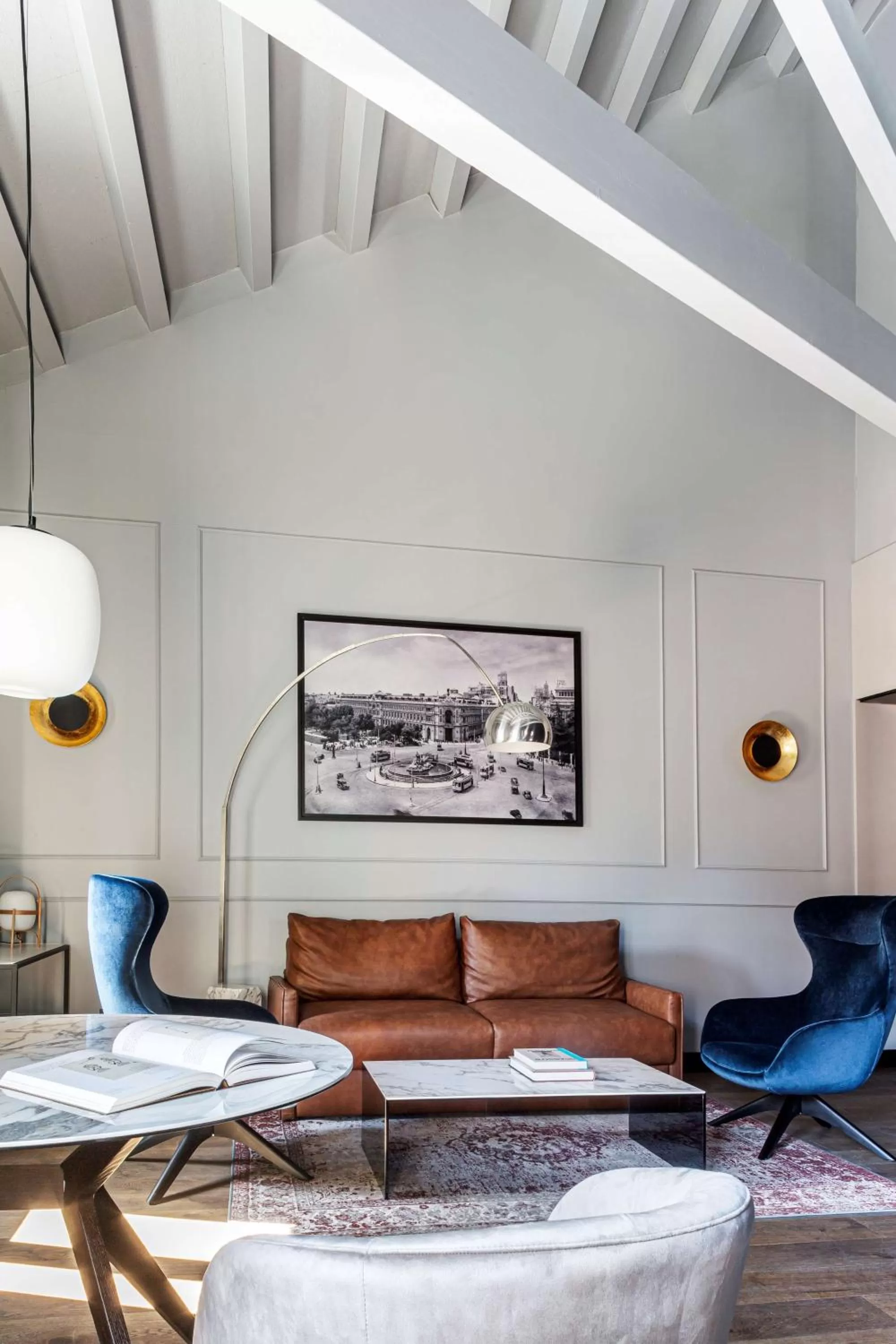 Living room in Radisson Blu Hotel, Madrid Prado