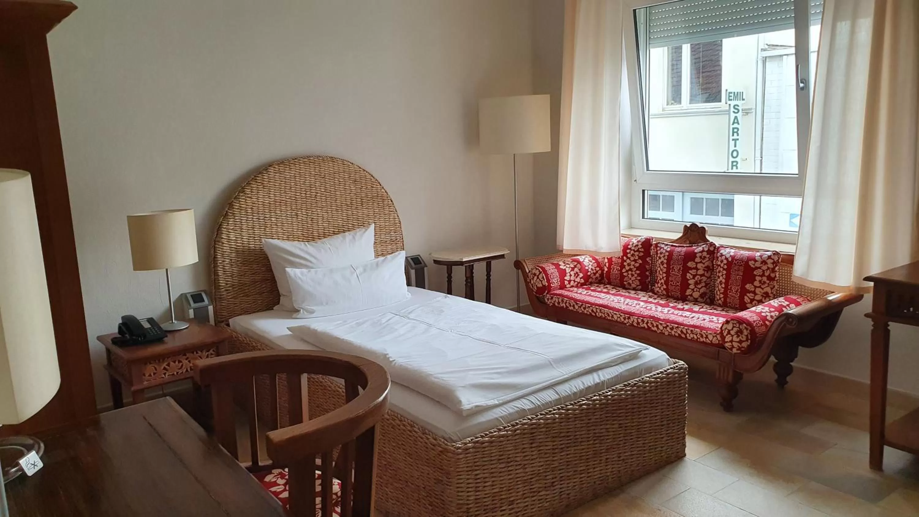 Photo of the whole room, Bed in Domaine Leidinger