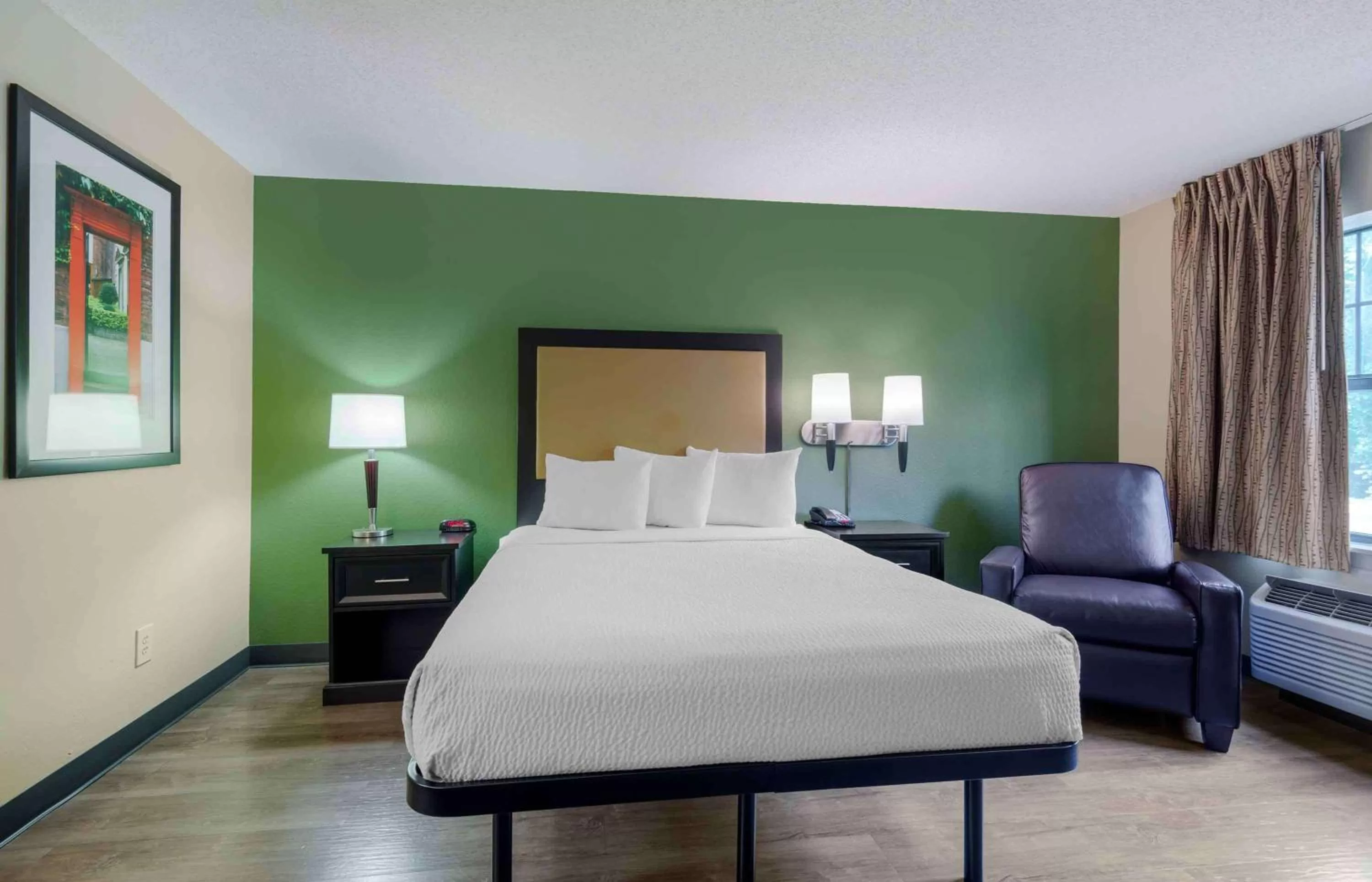 Queen studio with 1 Queen Bed - Disability Access/Non-Smoking in Extended Stay America Suites - Asheville - Tunnel Rd