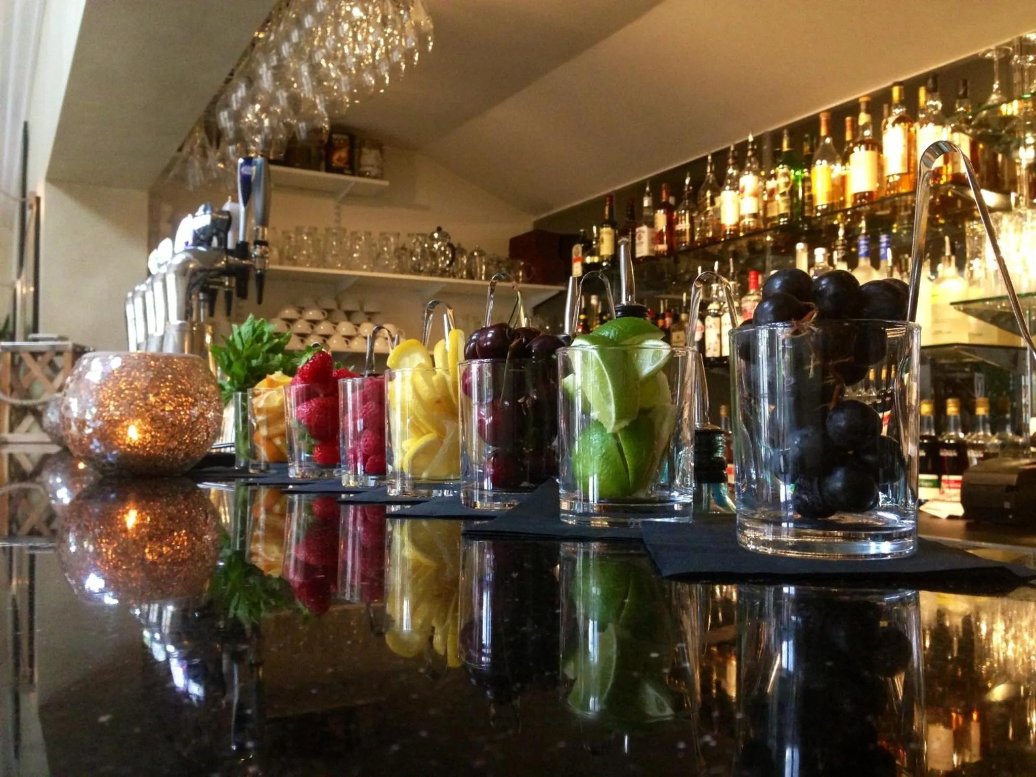 Lounge or bar in Le Bouchon Brasserie & Hotel