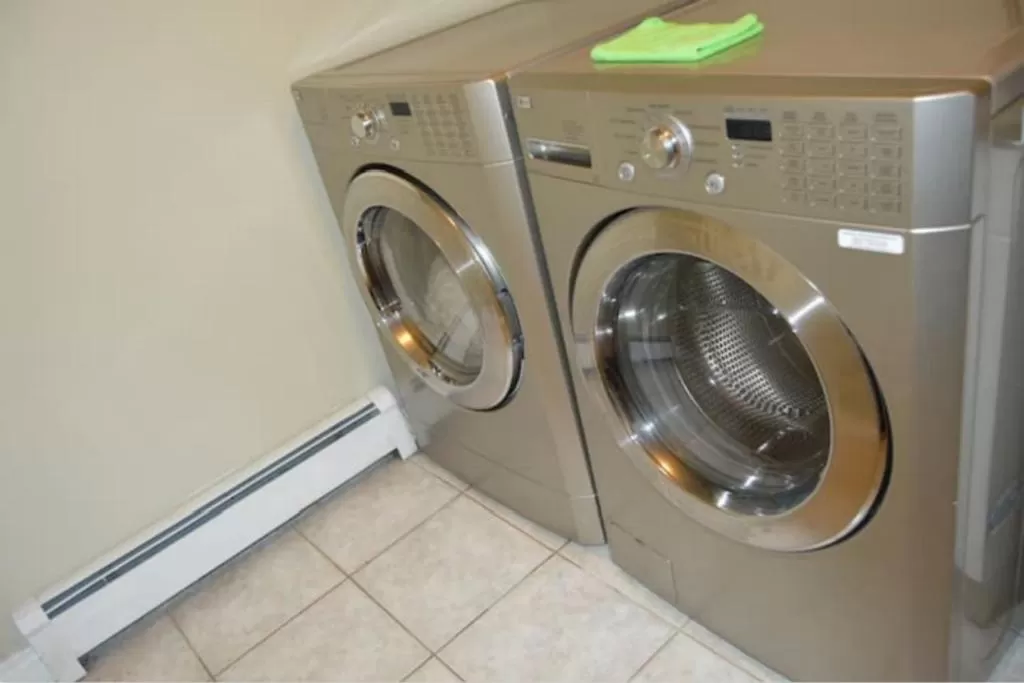 washing machine, Kitchen/Kitchenette in Jane's private rooms with shared washroom