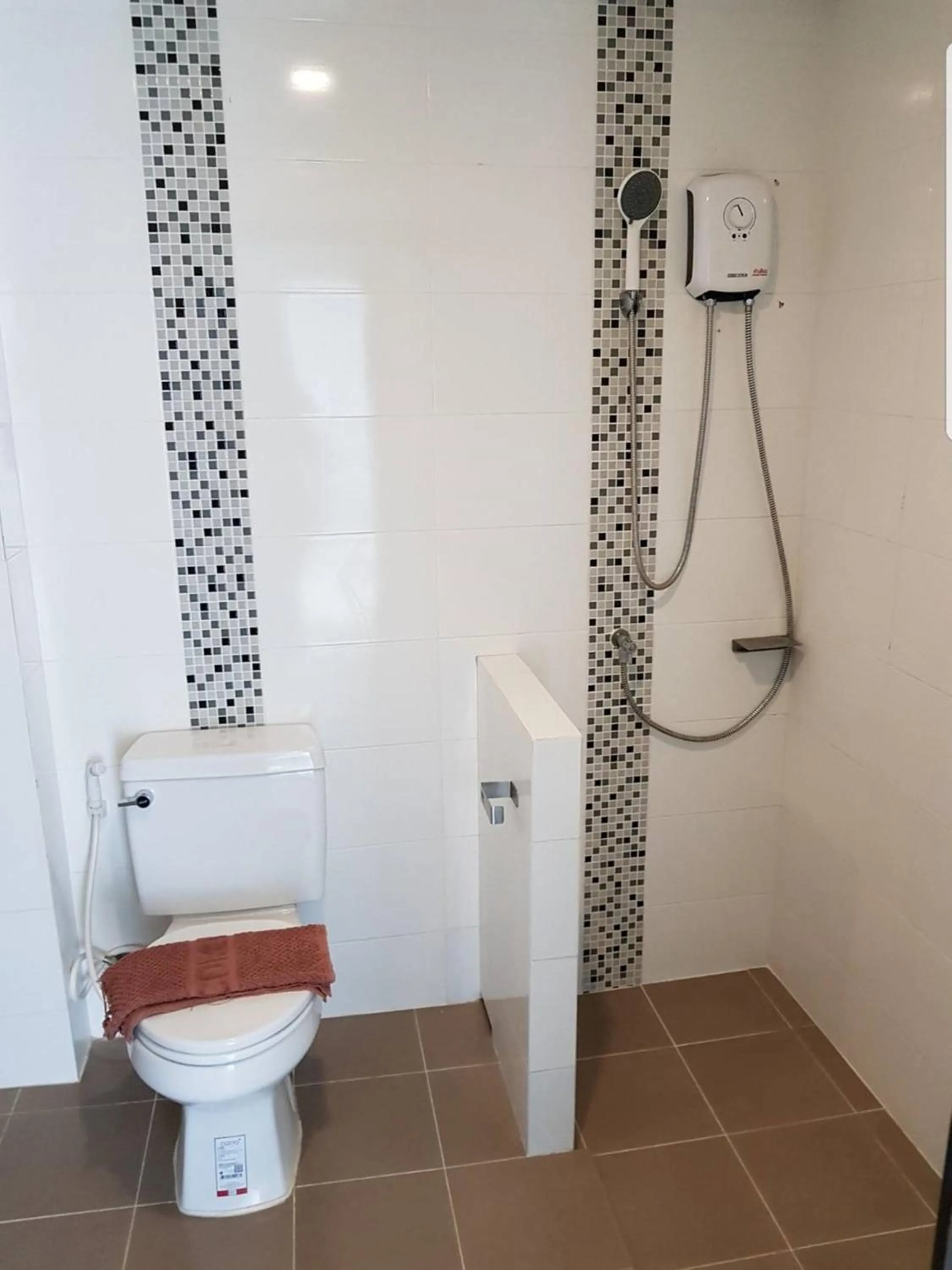 Photo of the whole room in Izen Budget Hotel & Residence