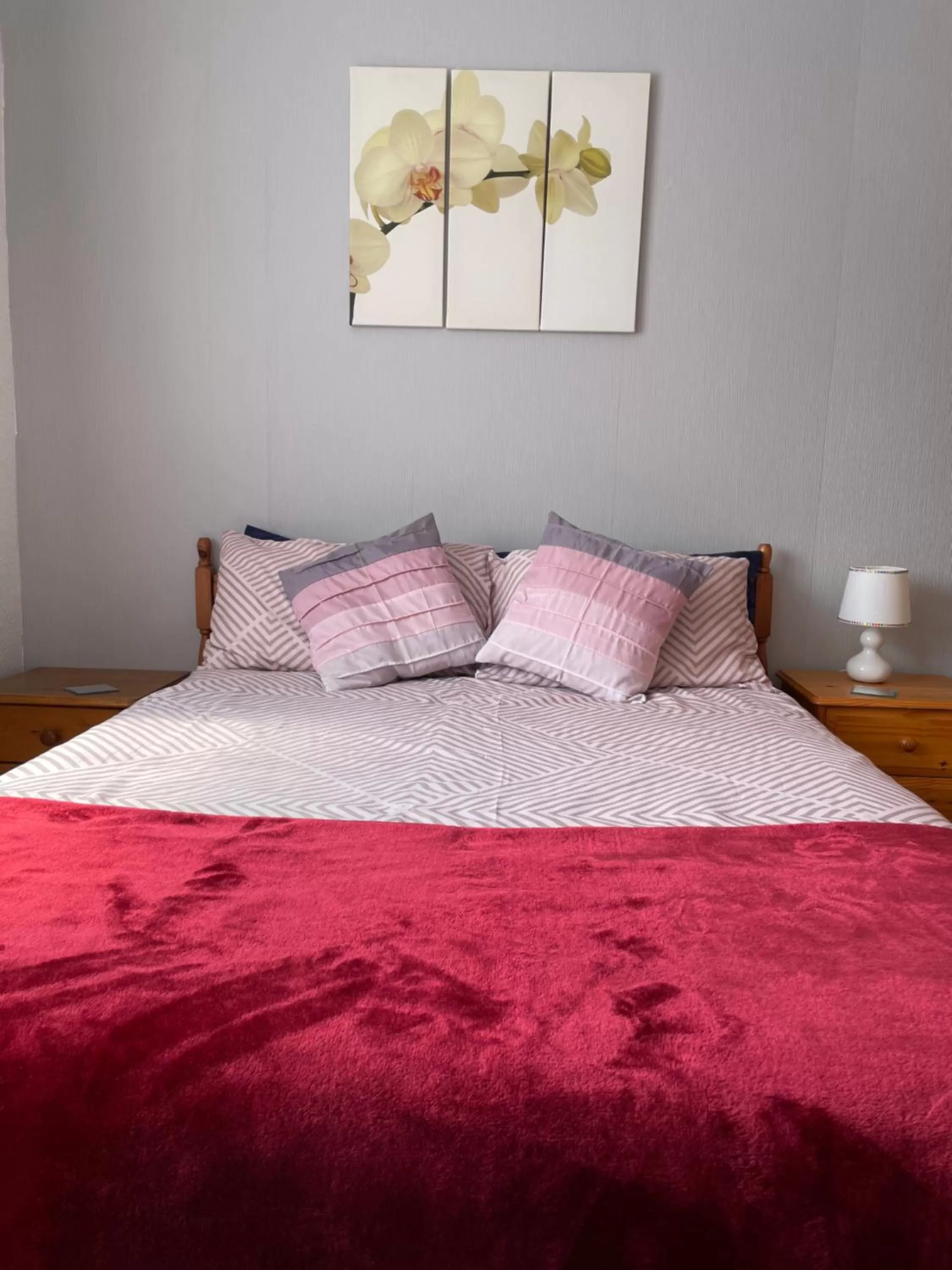 Bed in Whiteways Guest House