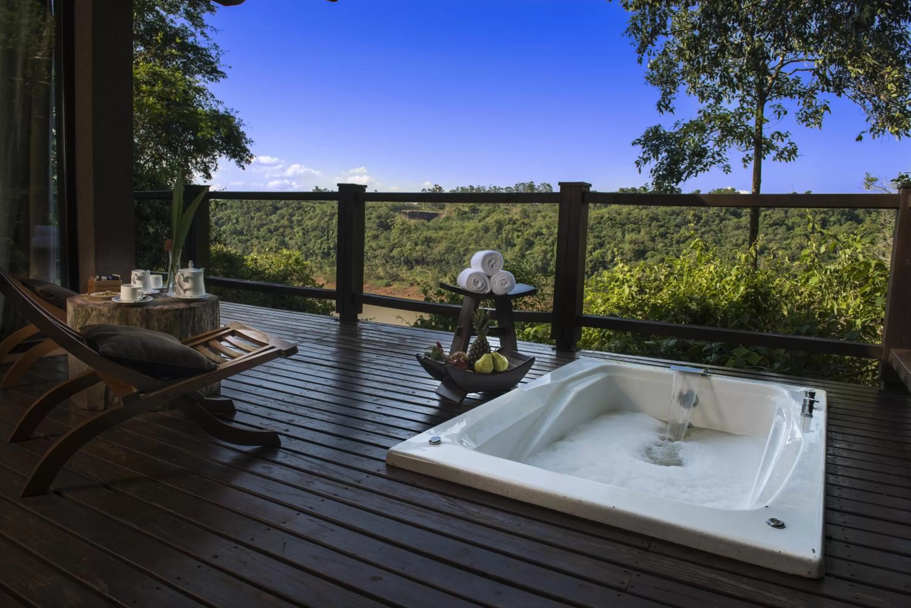 Day in Loi Suites Iguazu Hotel