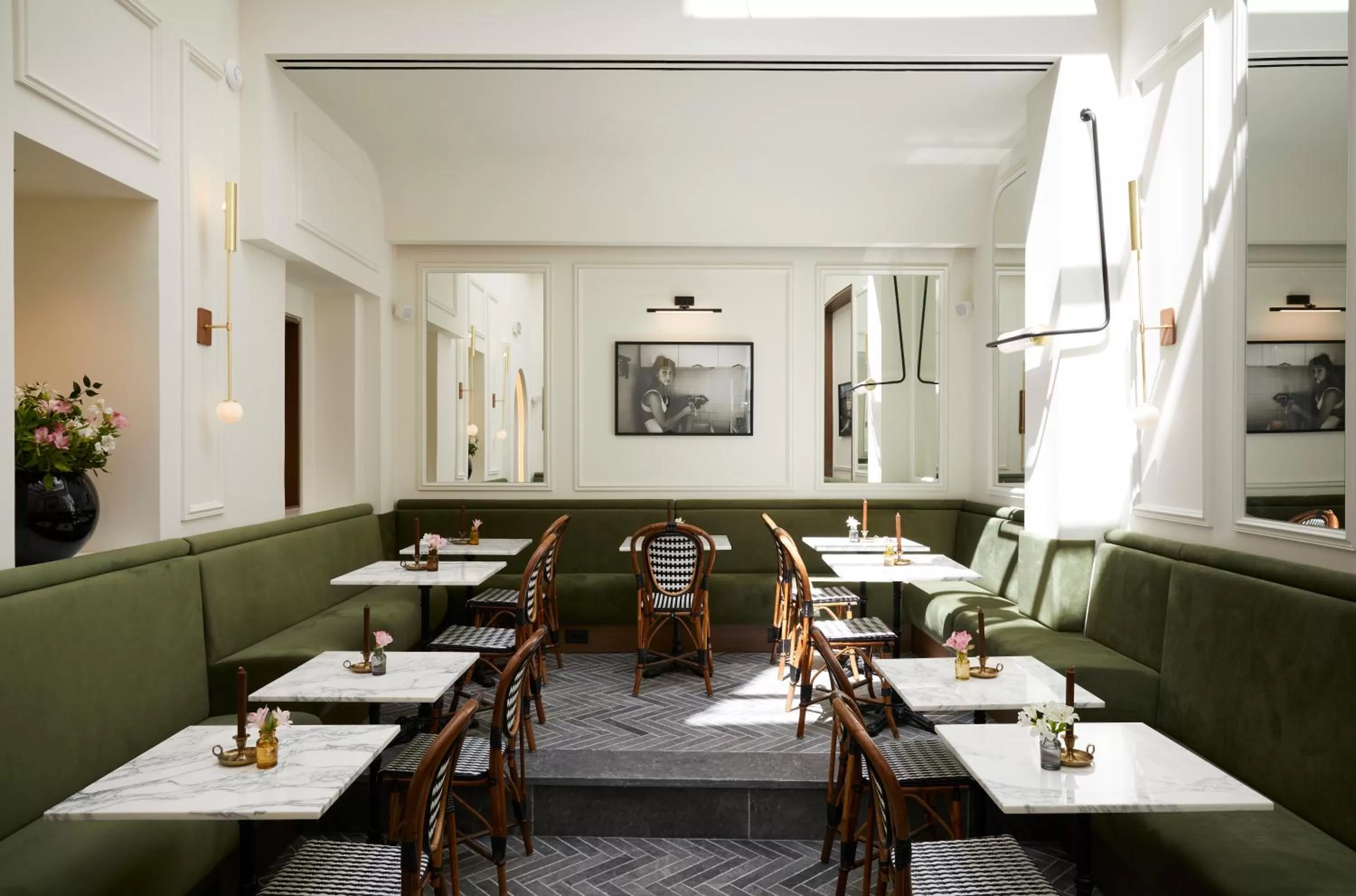 Restaurant/places to eat in Villa Brown Ermou, a member of Brown Hotels