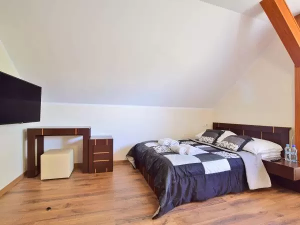 Bed in Rezydencja Elżbiecin