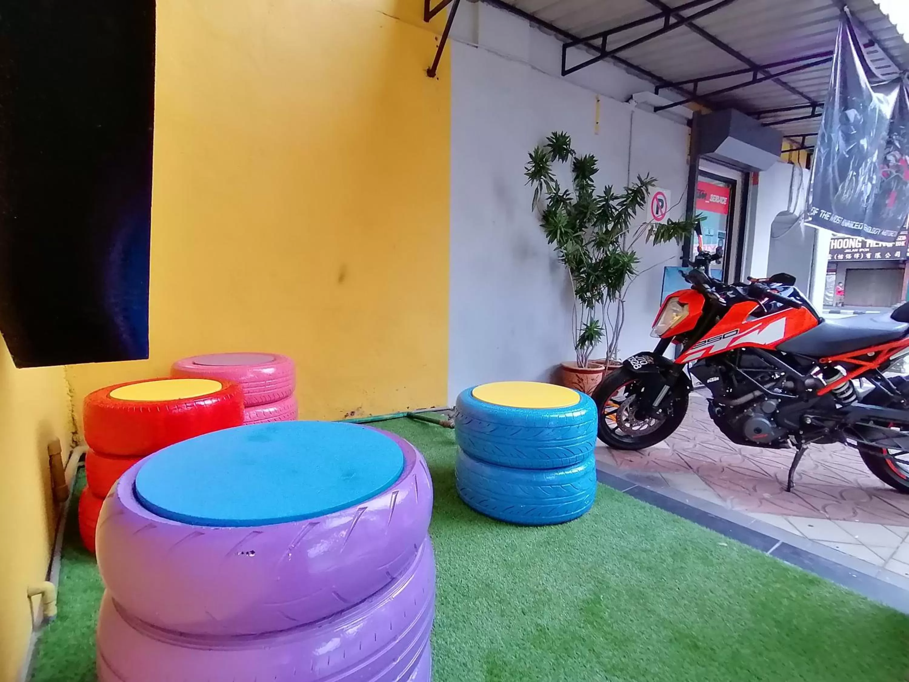 Facade/entrance in masroom Hotel Kuala Lumpur