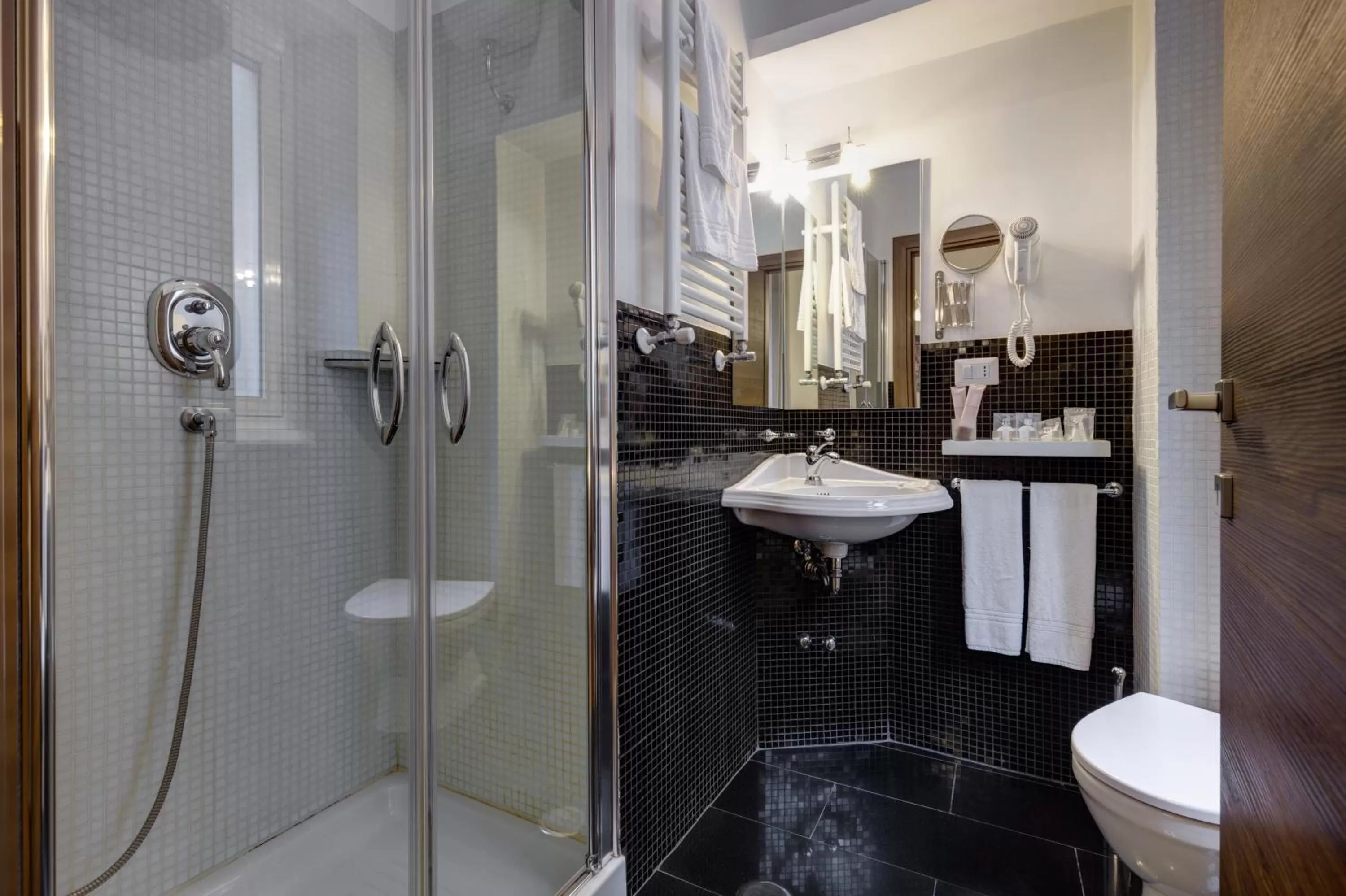 Shower in Little Rhome Suites