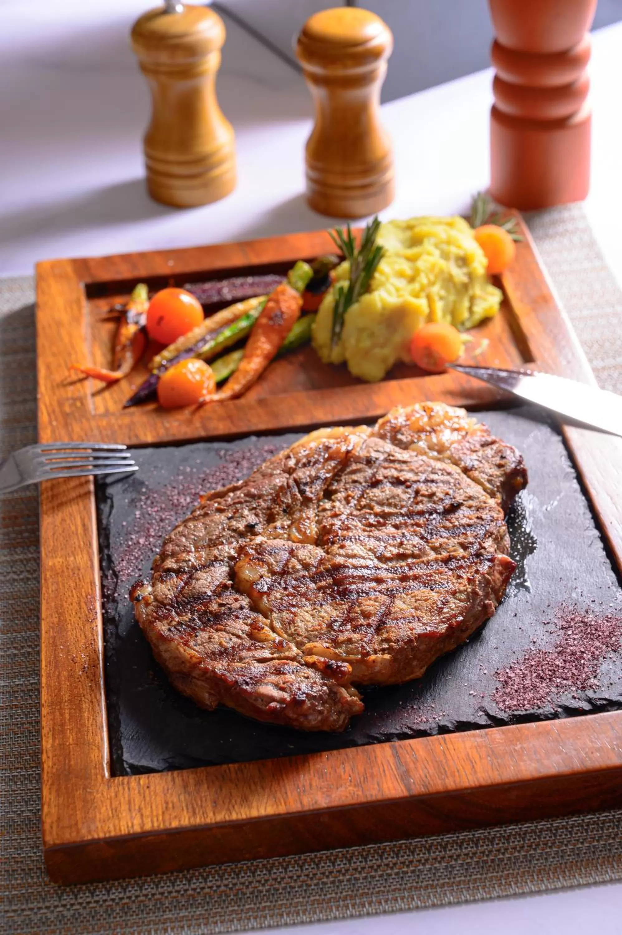 Restaurant/places to eat in KASA Hotel Kuyen - Adults Only