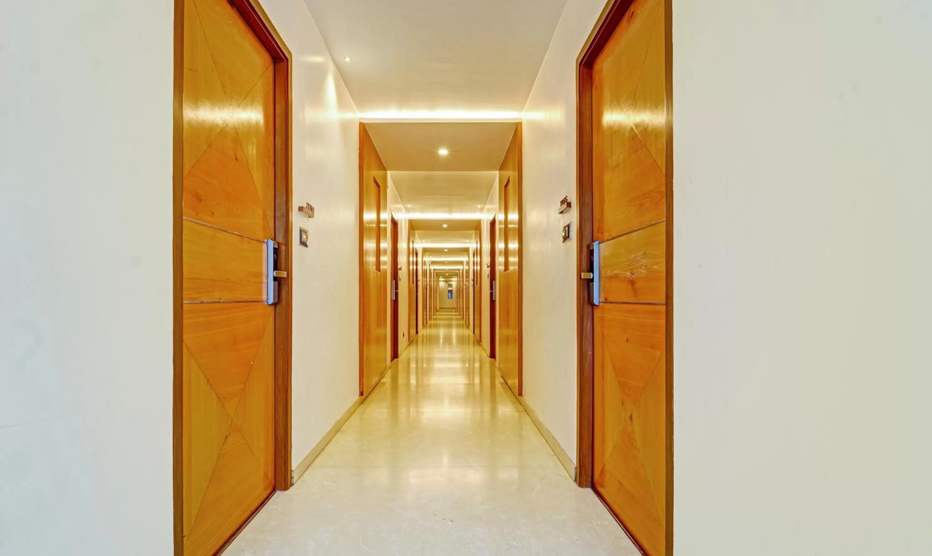 Lobby or reception in Treebo Vinayak Inn, 600 Mts From Coimbatore Railway Station