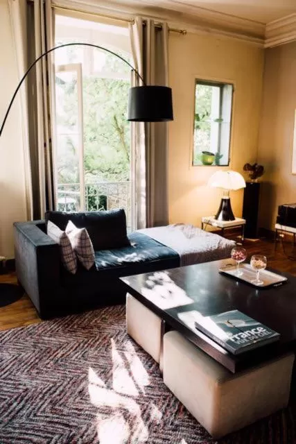 Seating Area in Castel Jolly