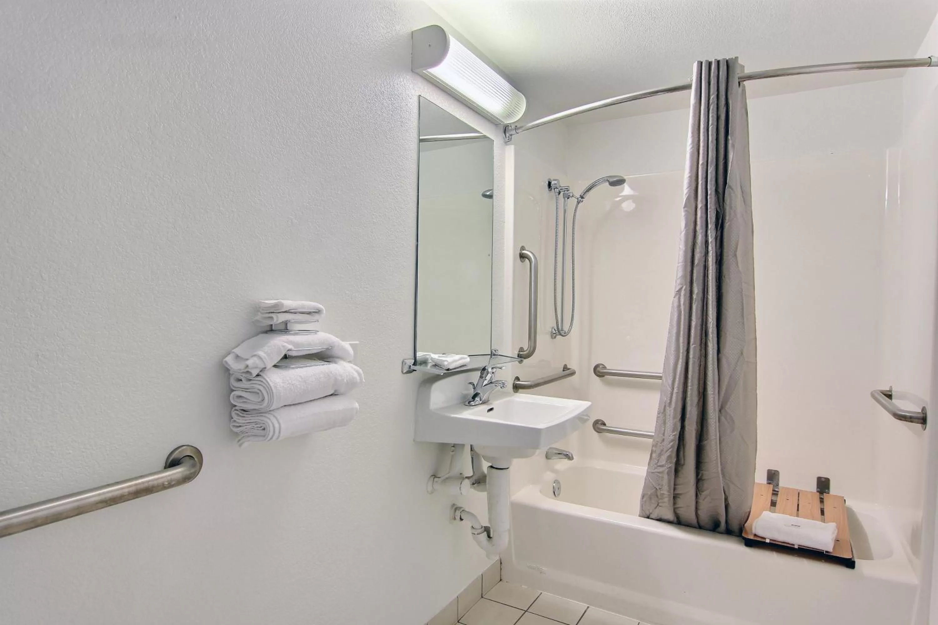 Bathroom in Motel 6 Austin, TX - Central Downtown UT