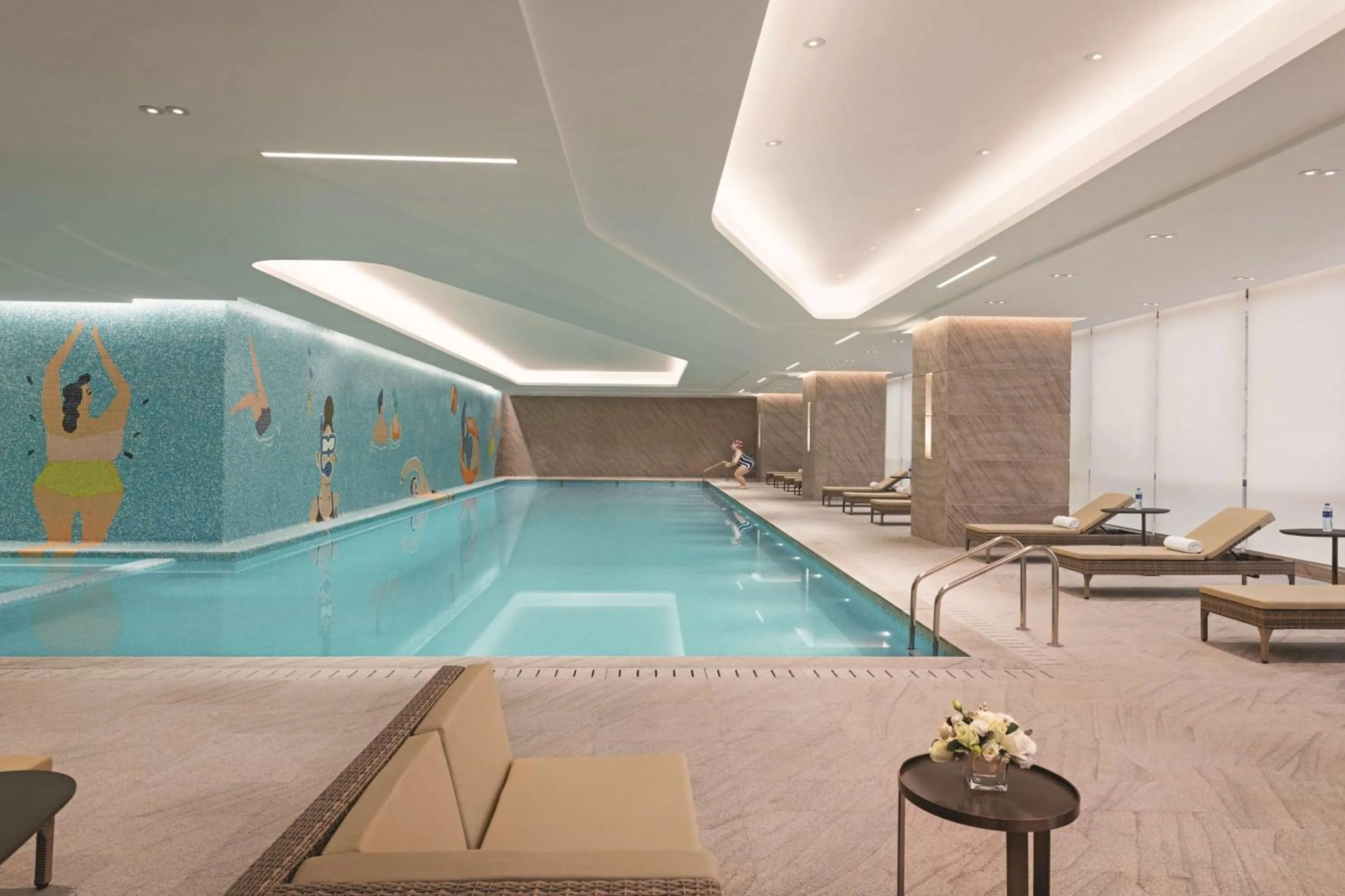 Activities, Swimming Pool in Shangri-La Hotel, Wuhan
