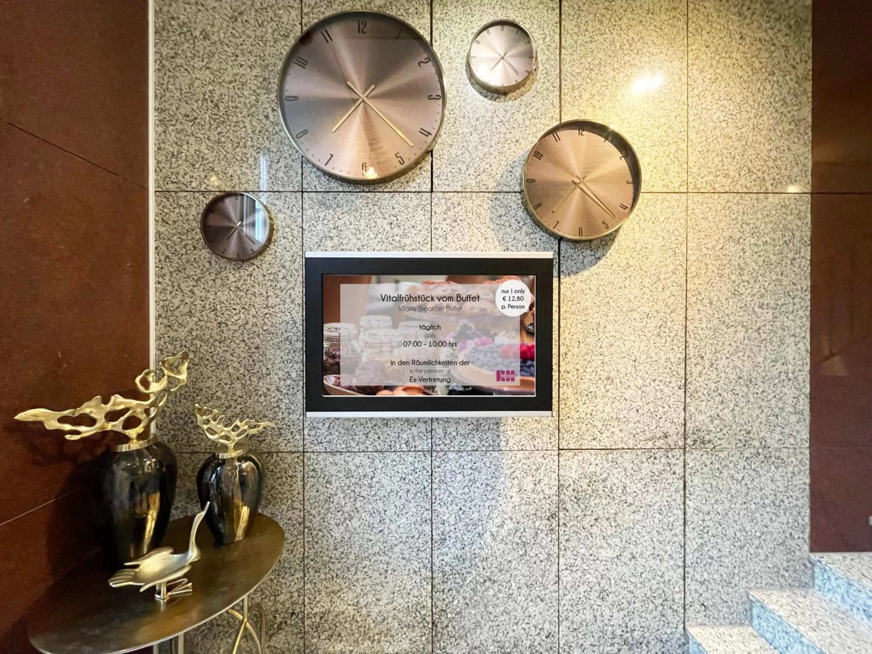 Breakfast in Rhein Hotel St. Martin