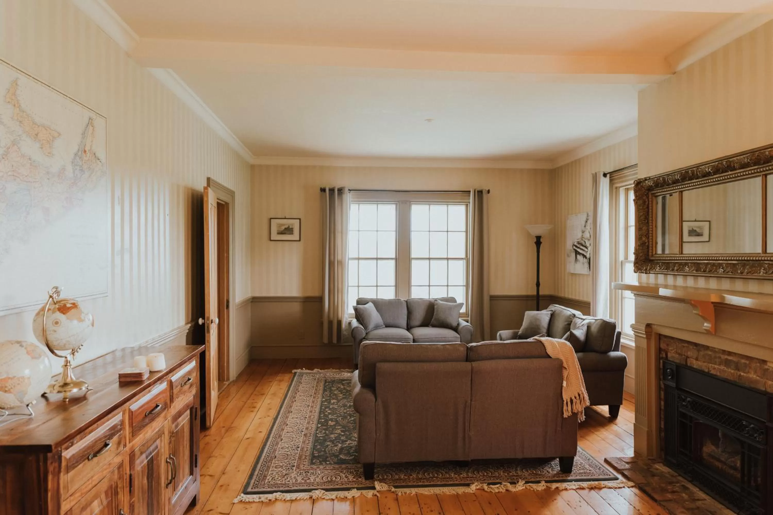 The Kitch'inn - Boutique Inn and Wine Bar