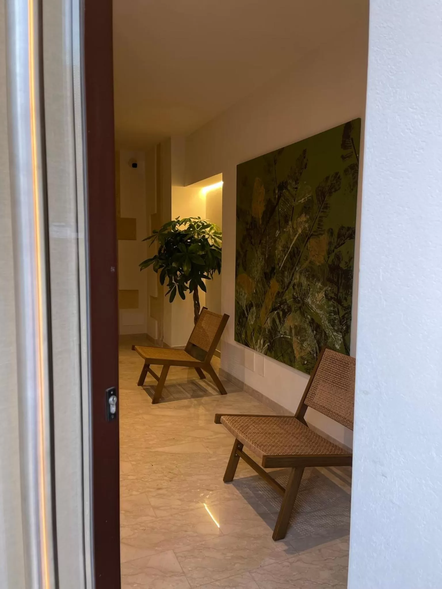 Facade/entrance in Raha Suites