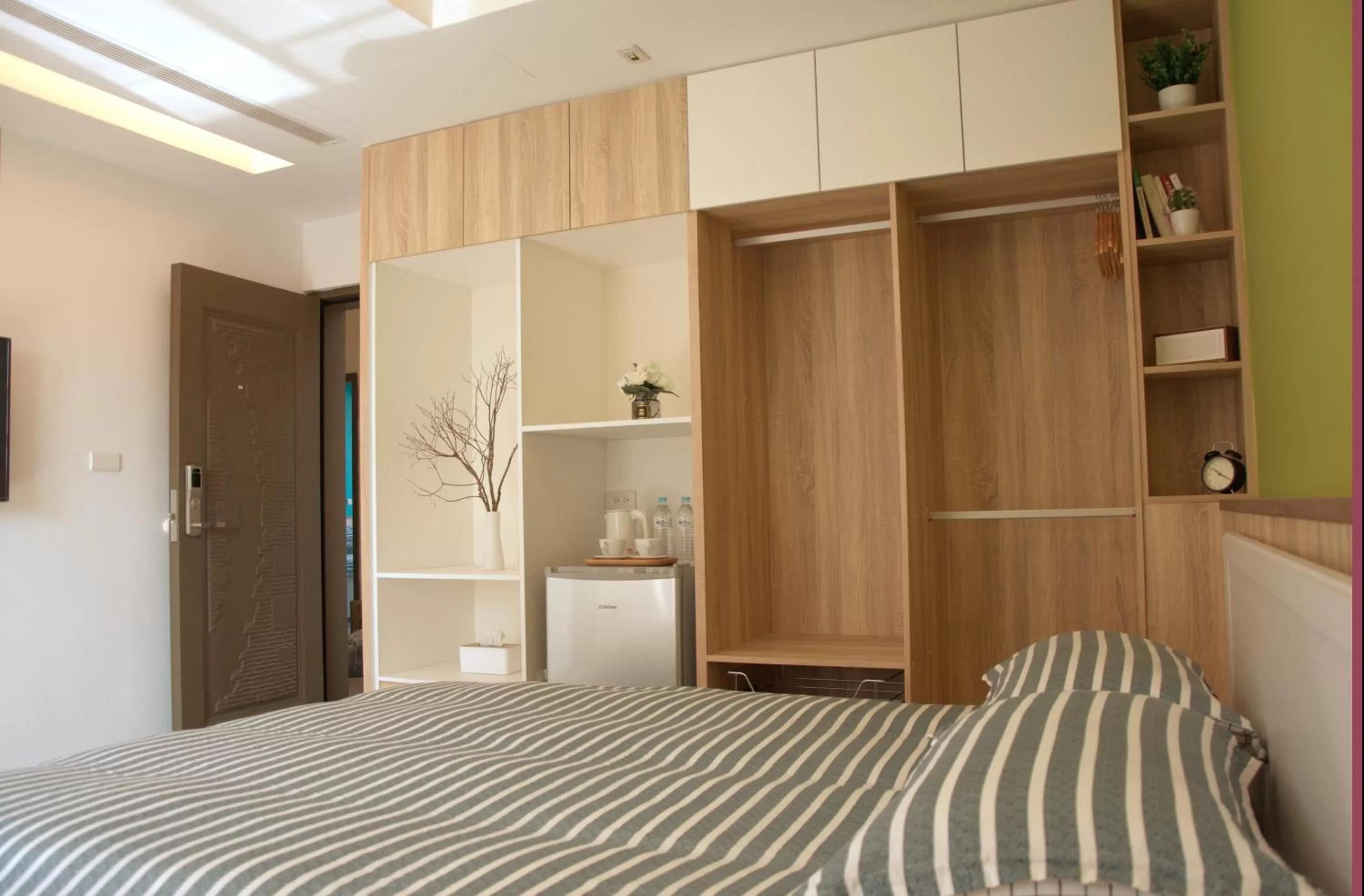 bunk bed, Bed in Blowing in the wind Homestay