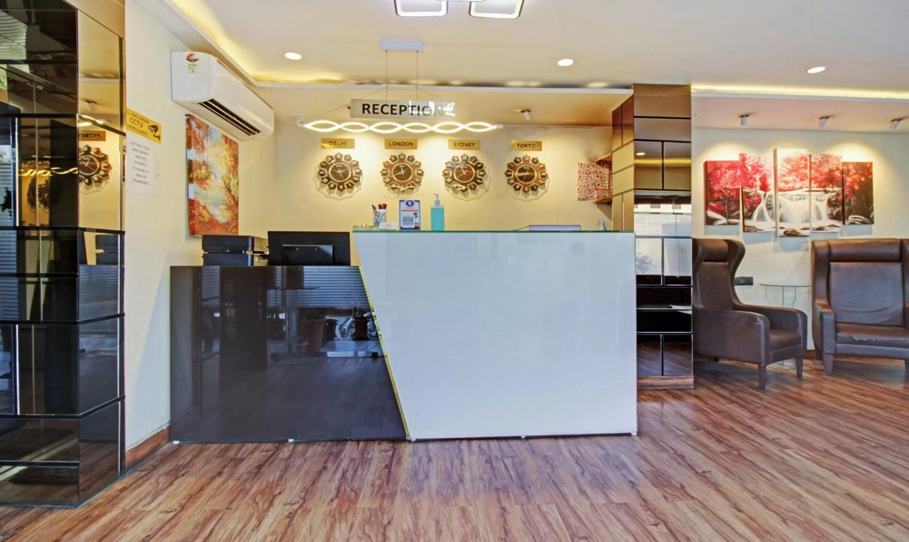 Lobby or reception in Treebo The Boss