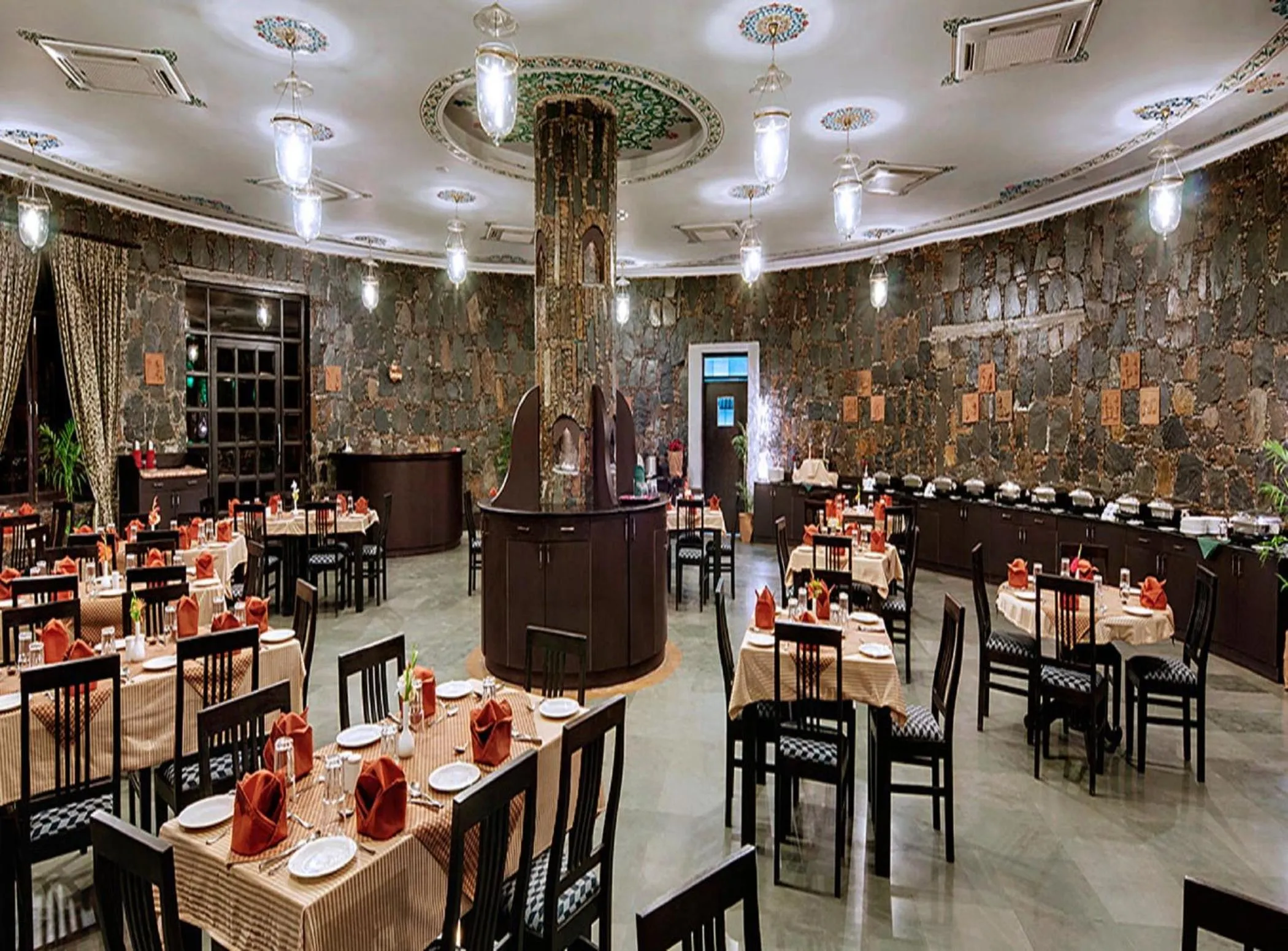 Restaurant/places to eat in The Amargarh