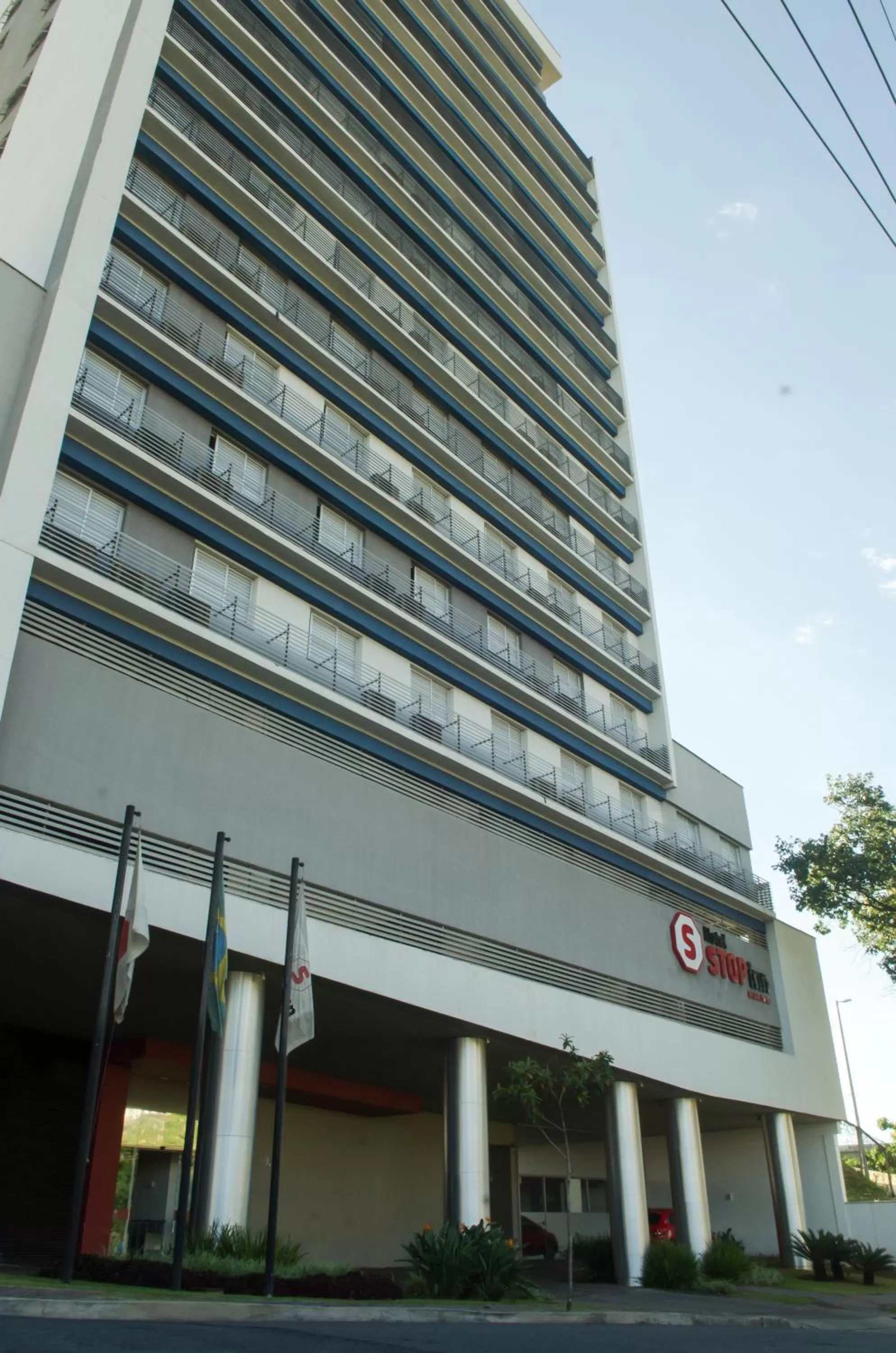 Property building in Stop Inn Antonio Carlos