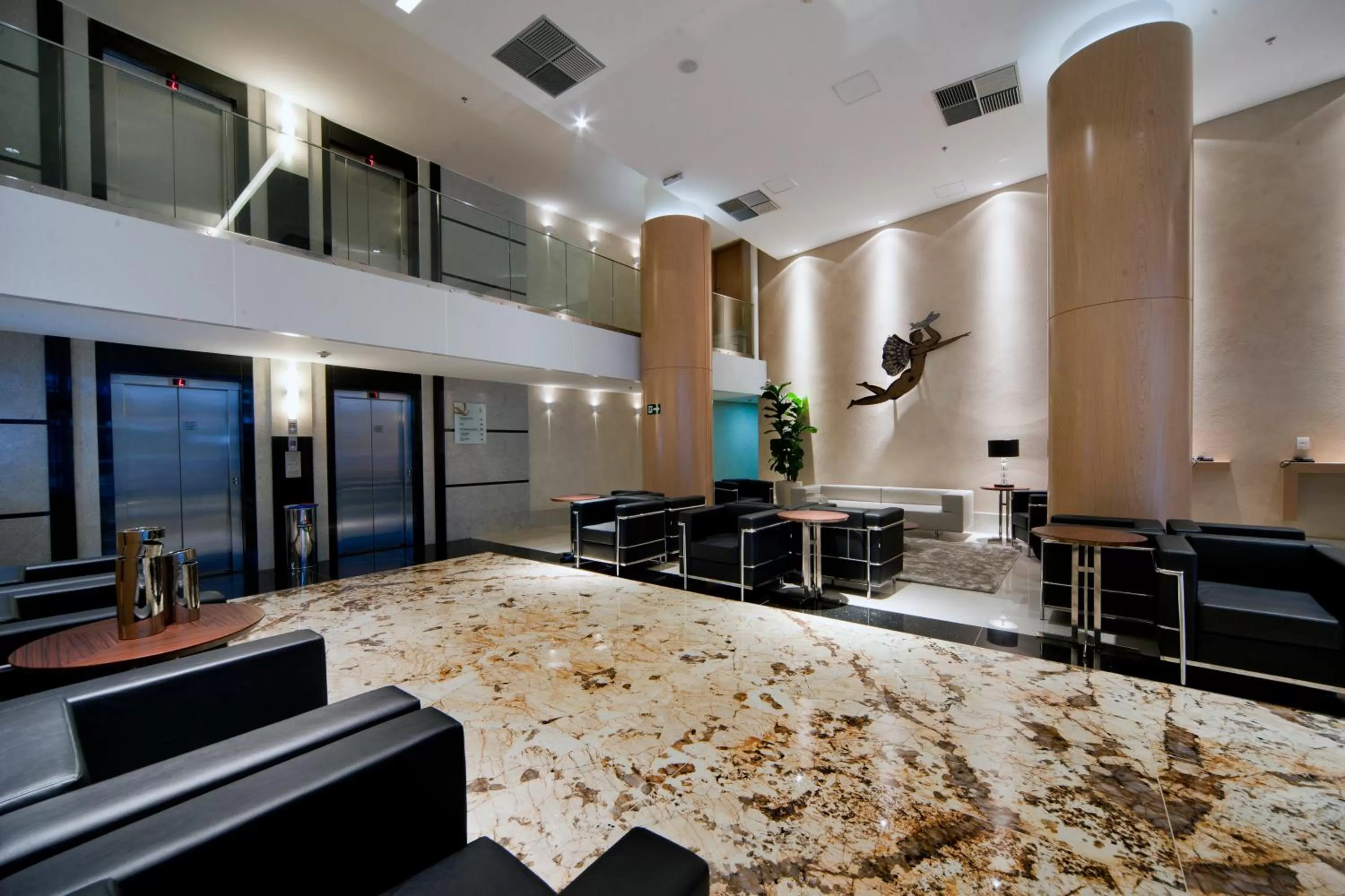 Lobby or reception in Quality Hotel Vitória