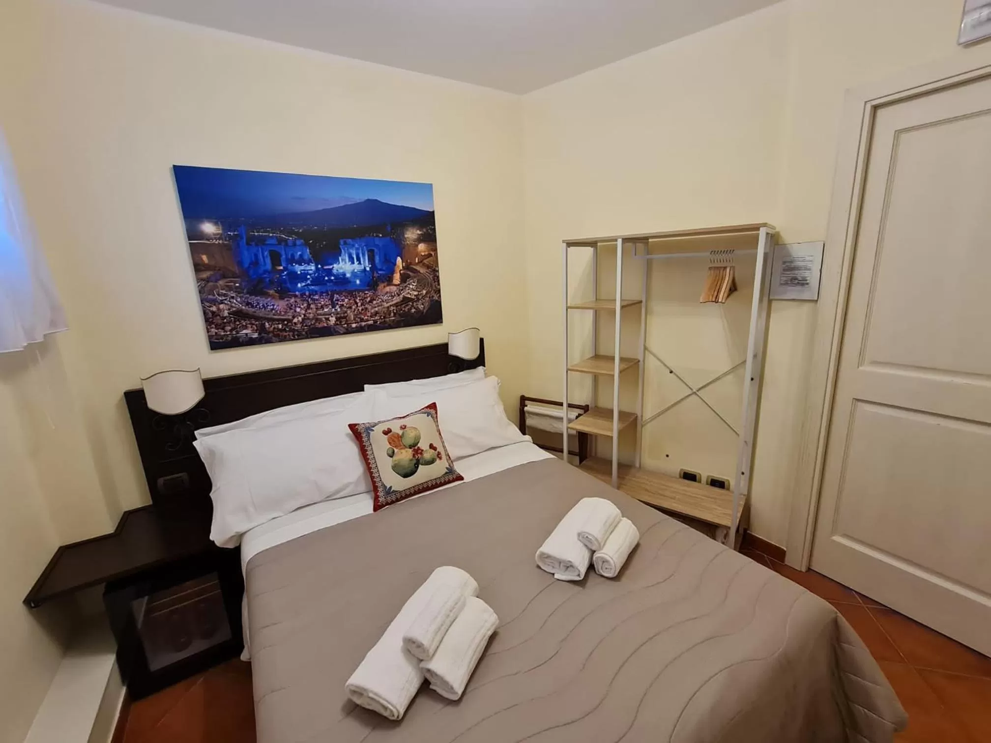 Bed in B&B RE TANCREDI