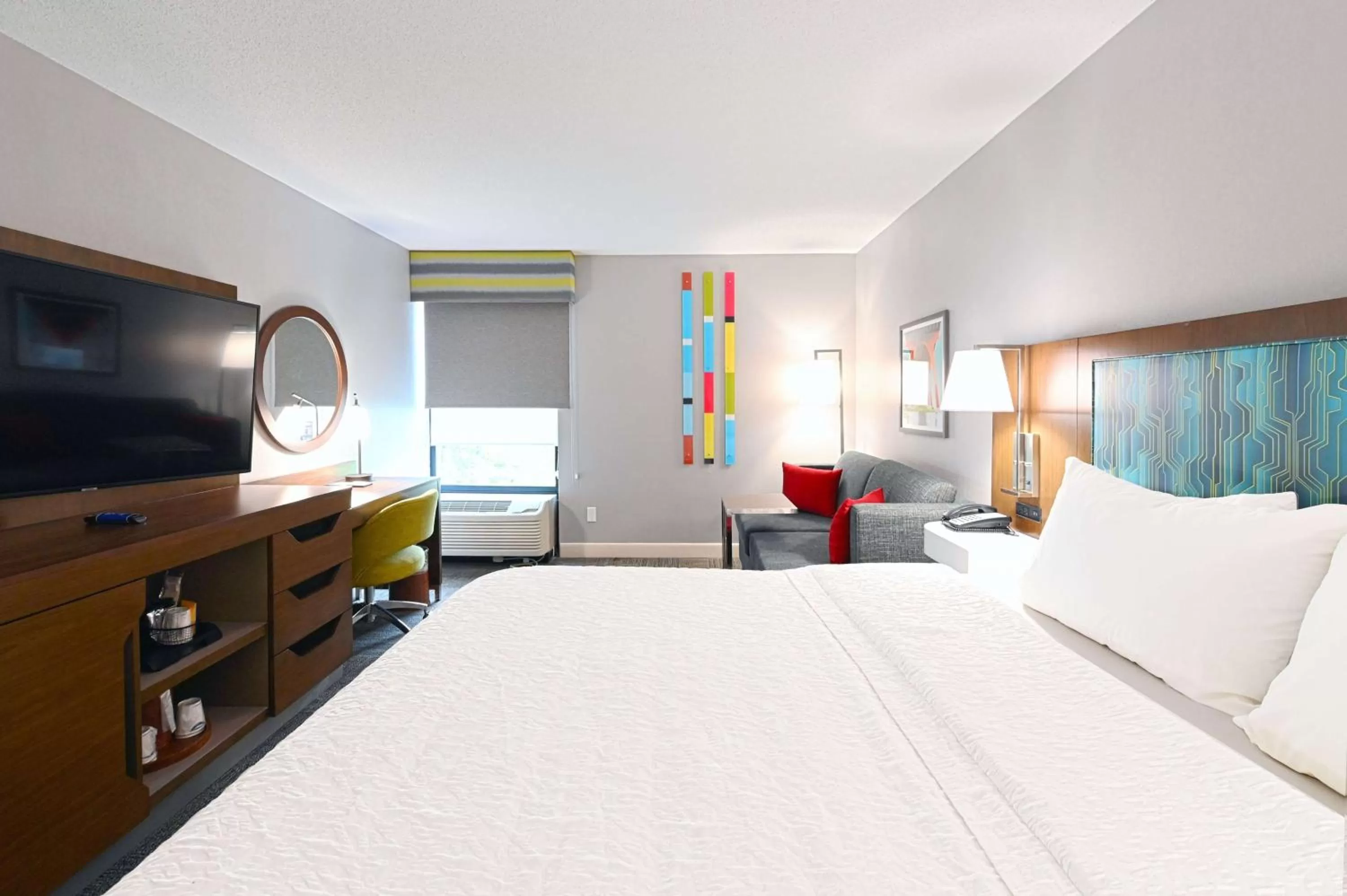 Bedroom, Bed in Hampton Inn Richmond-West Innsbrook