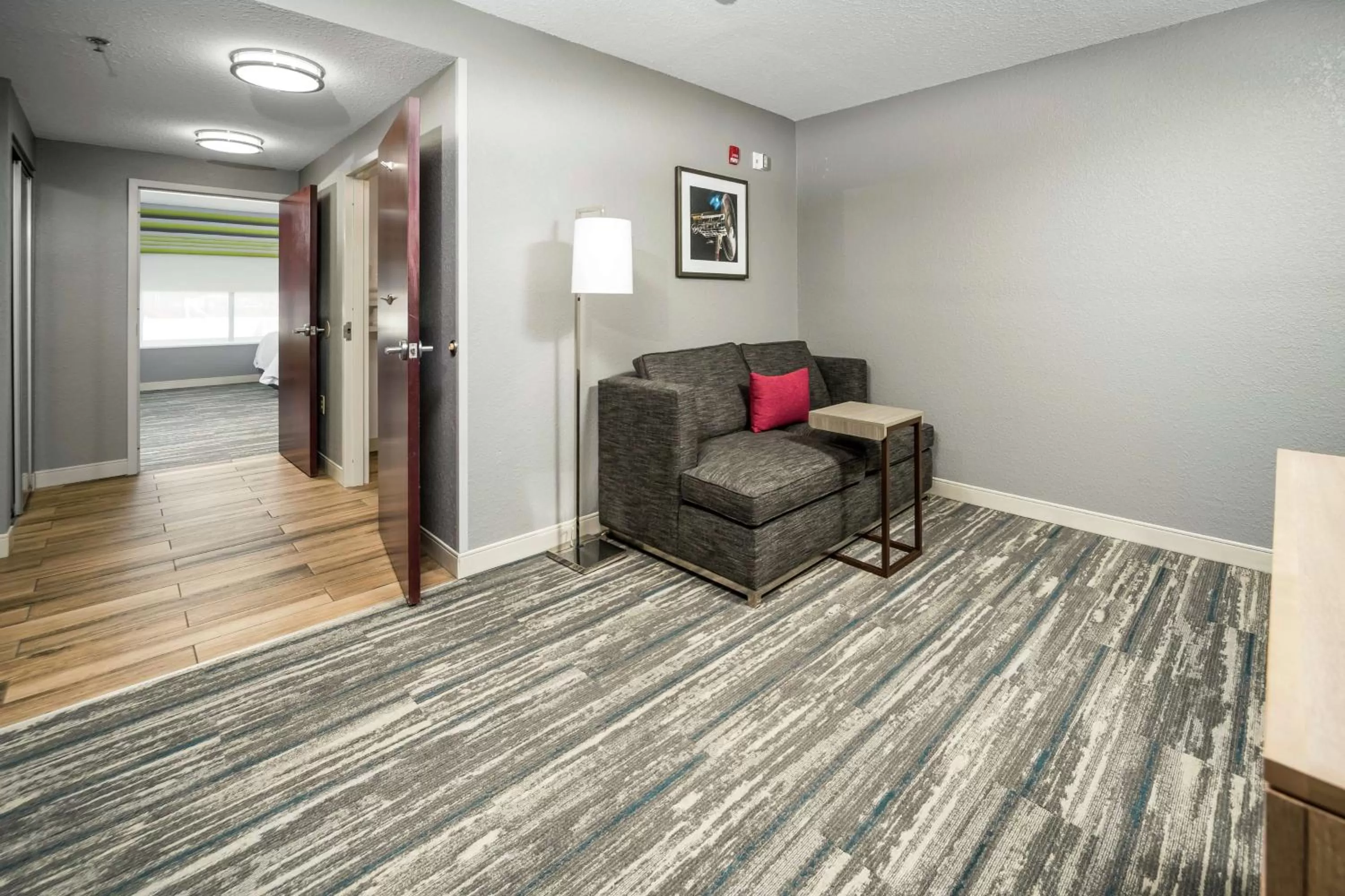 Living room in Hampton Inn Wilson Downtown