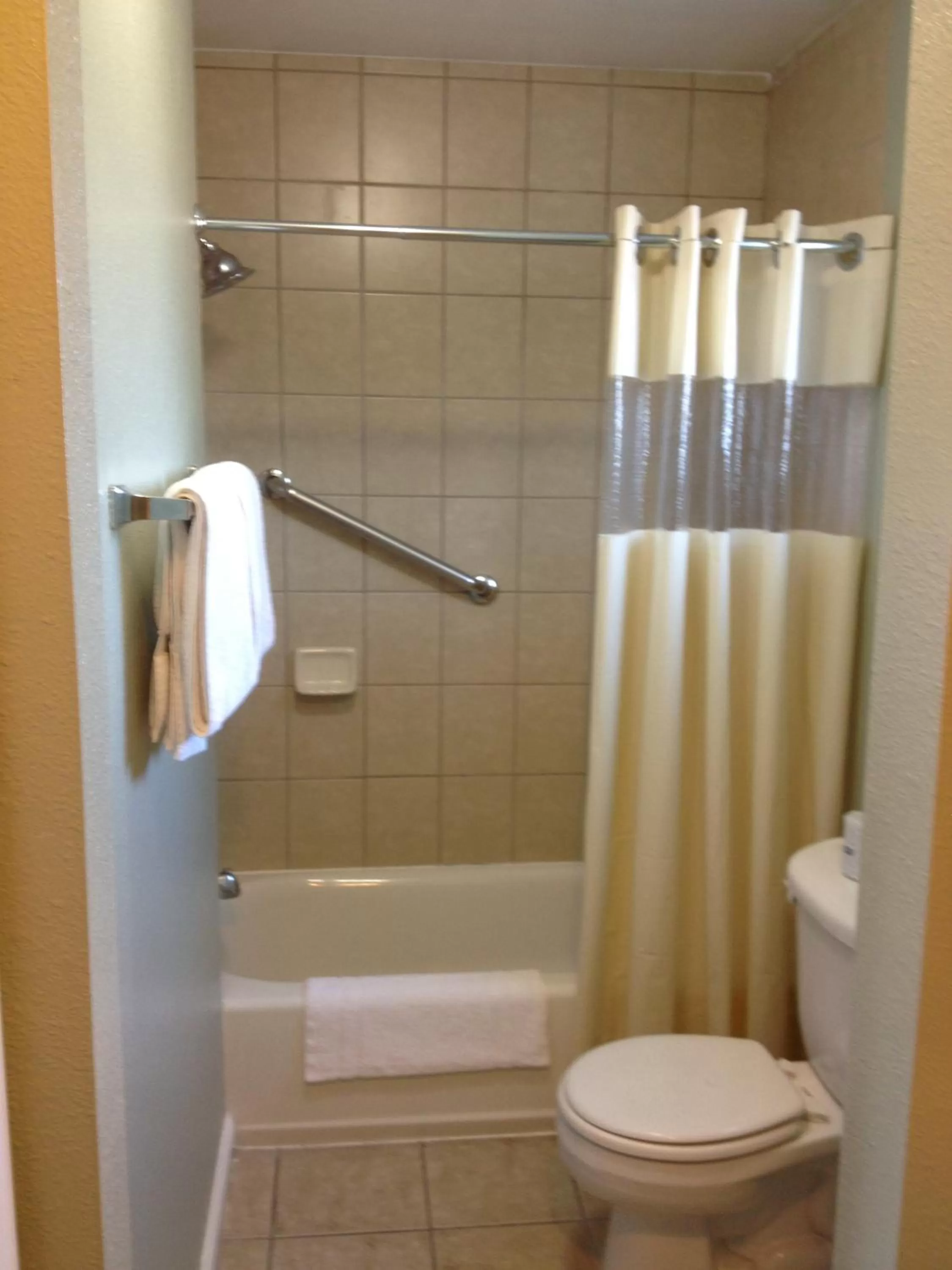 Bathroom in Blue Seal Inn