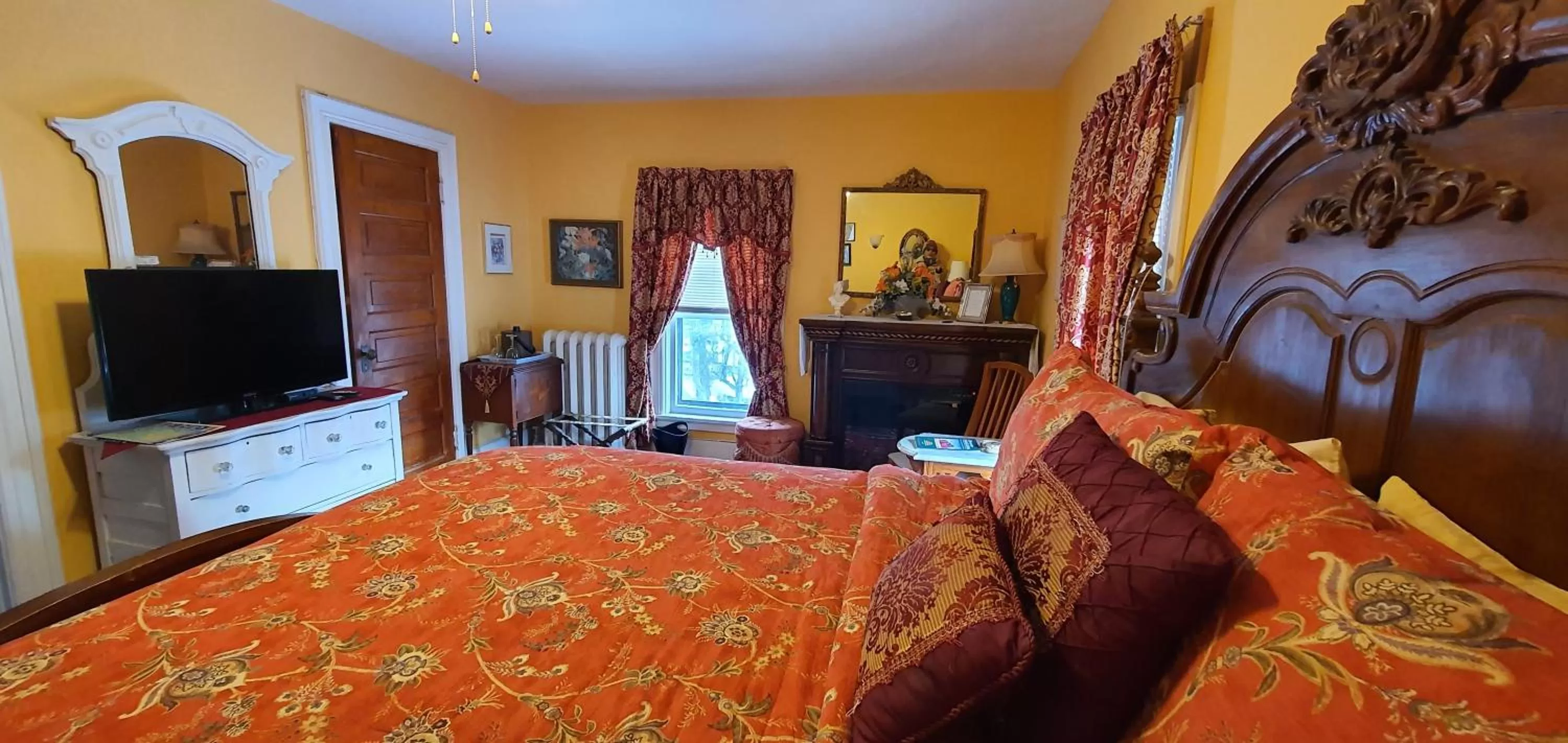 Bed in A Moment in Time Bed and Breakfast