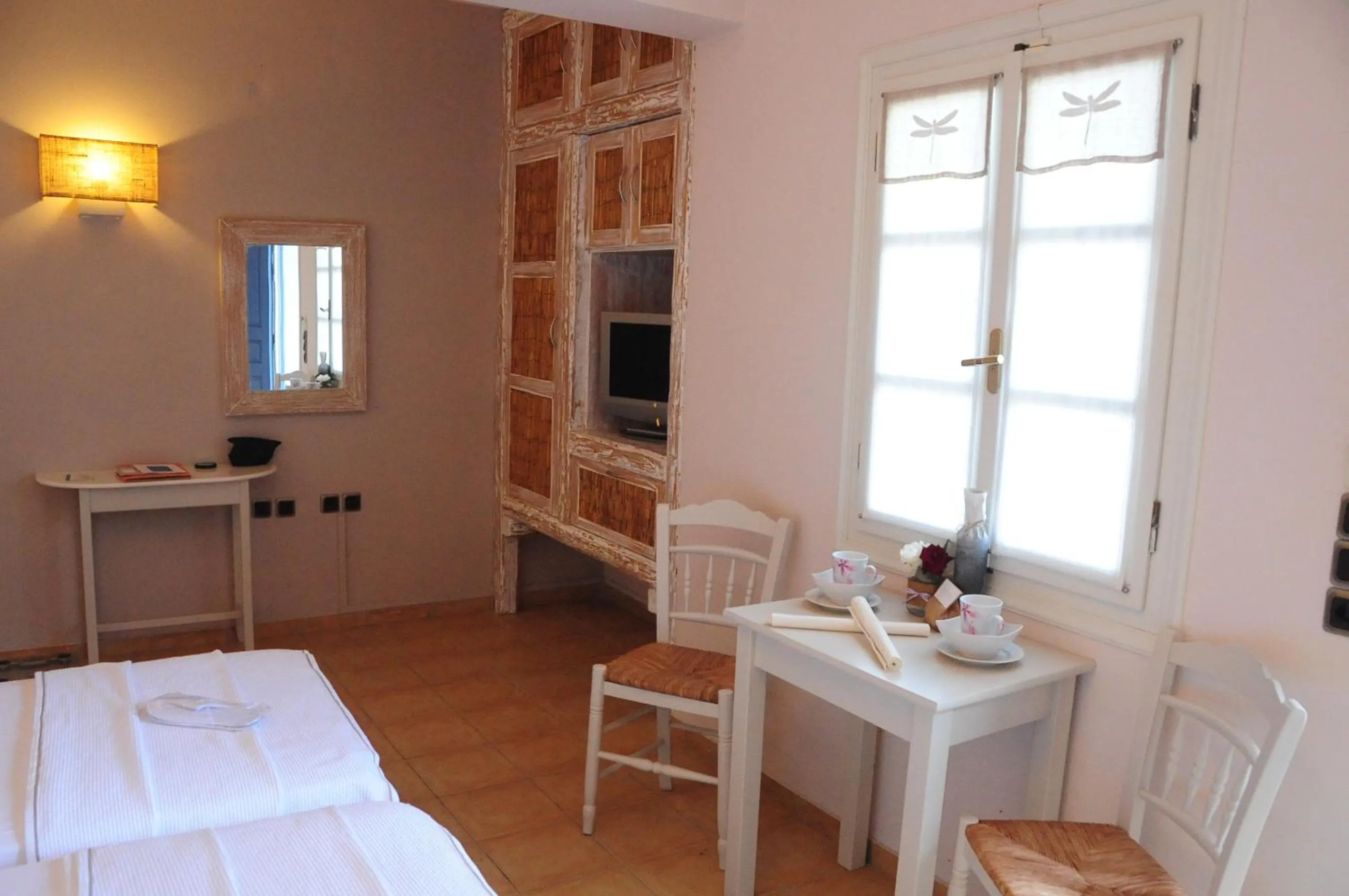 Photo of the whole room, Bed in Ammos Naxos Exclusive Apartments & Studios