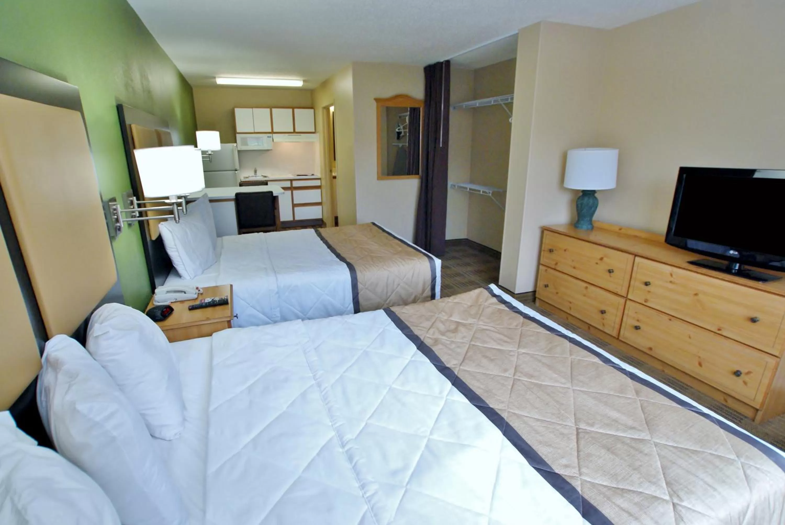 Bed in Extended Stay America Suites - Dallas - Las Colinas - Carnaby St