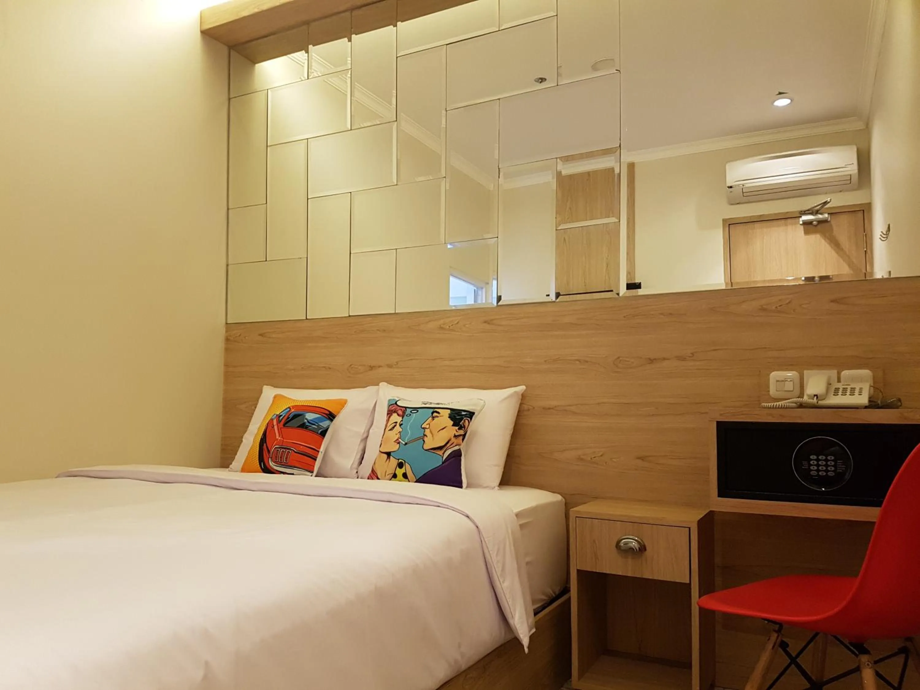 Bedroom, Bed in Bold Hotel Jakarta