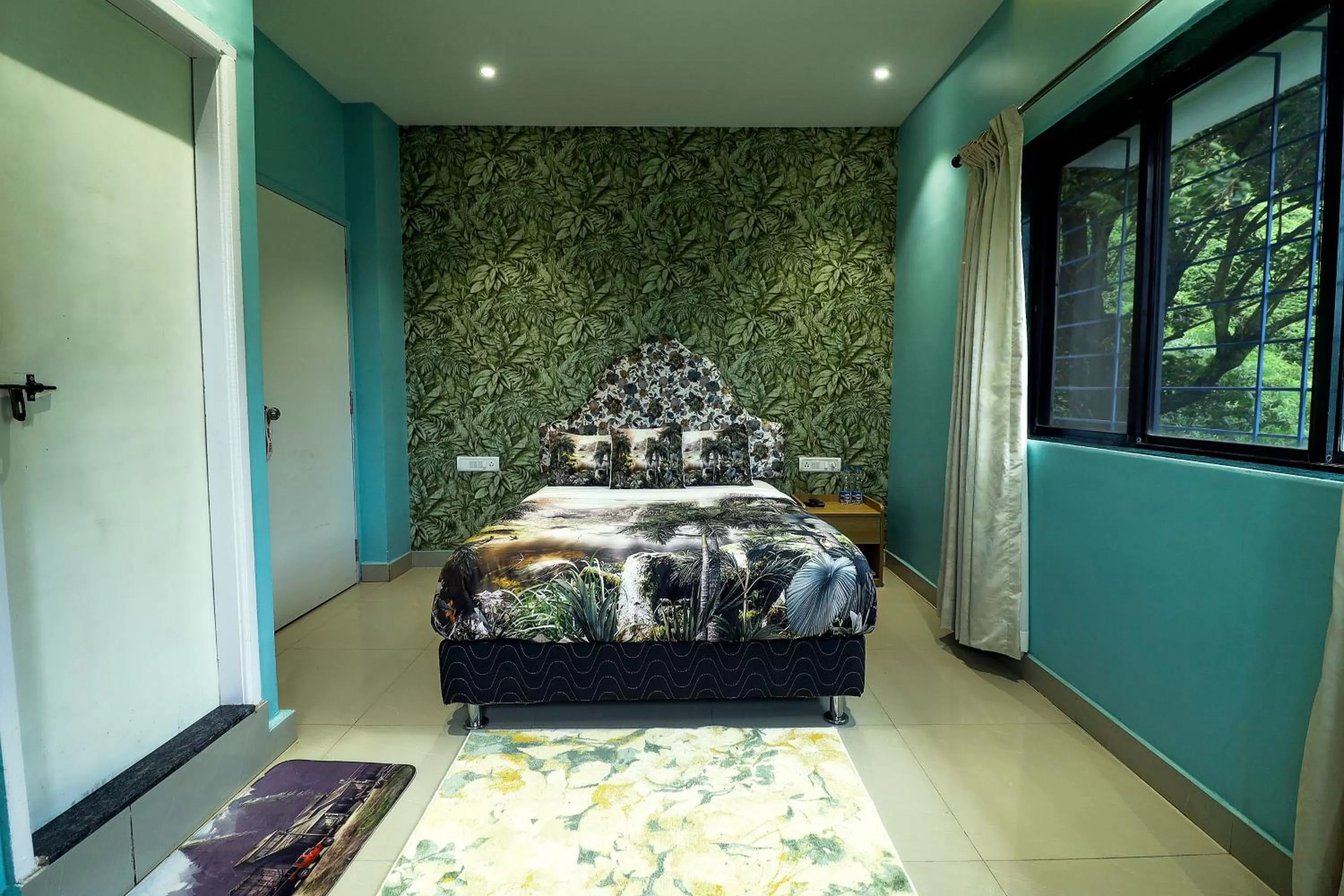 Bed in Hotel Greek Glory