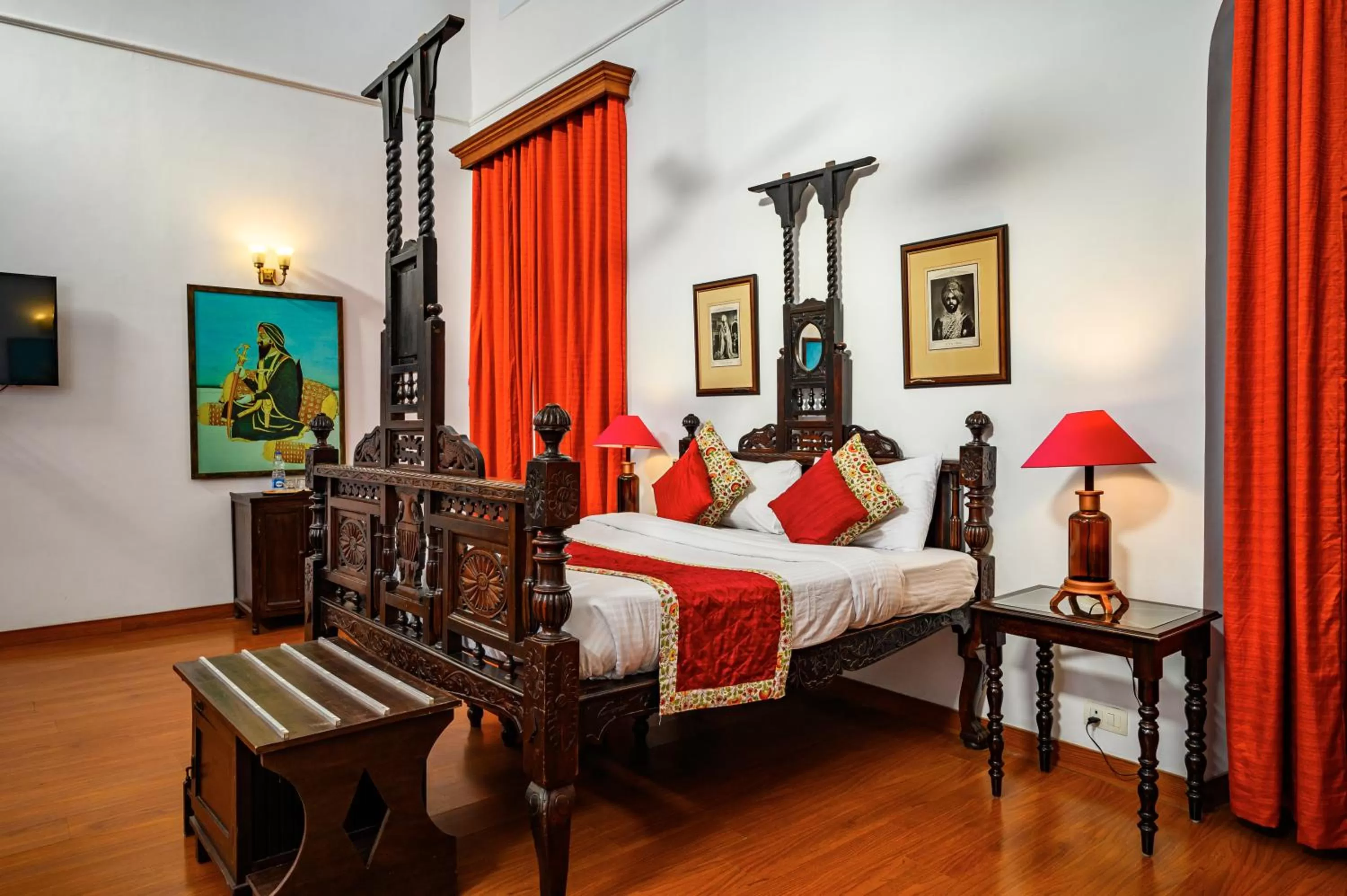 Bed in Neemrana's - Baradari Palace