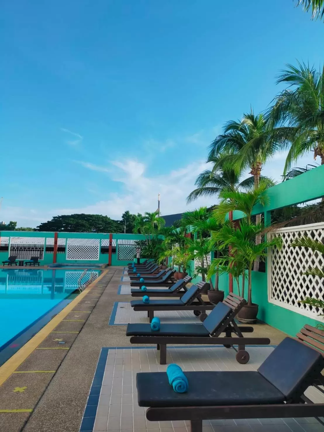 Swimming pool in Hua Hin Grand Hotel and Plaza - SHA Extra Plus