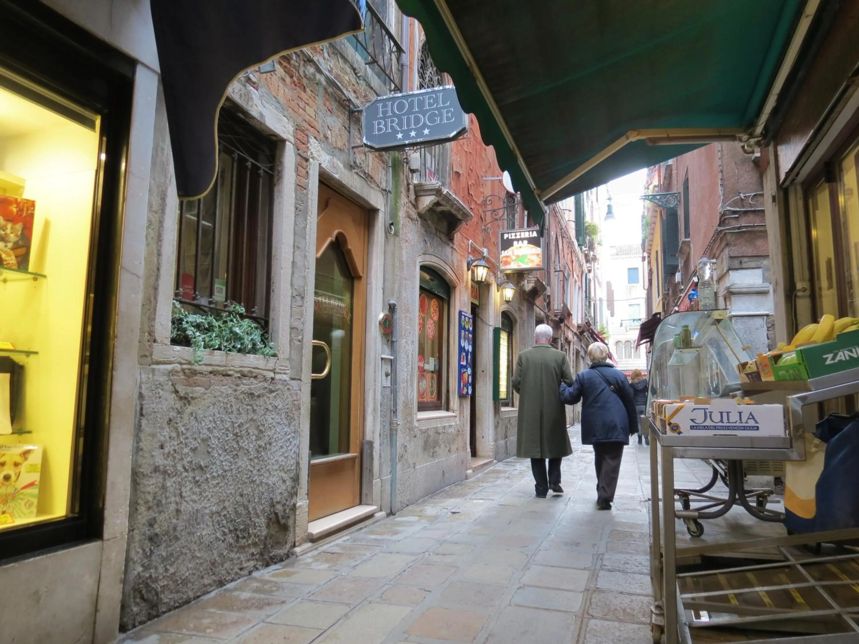 Property building in Hotel Bridge