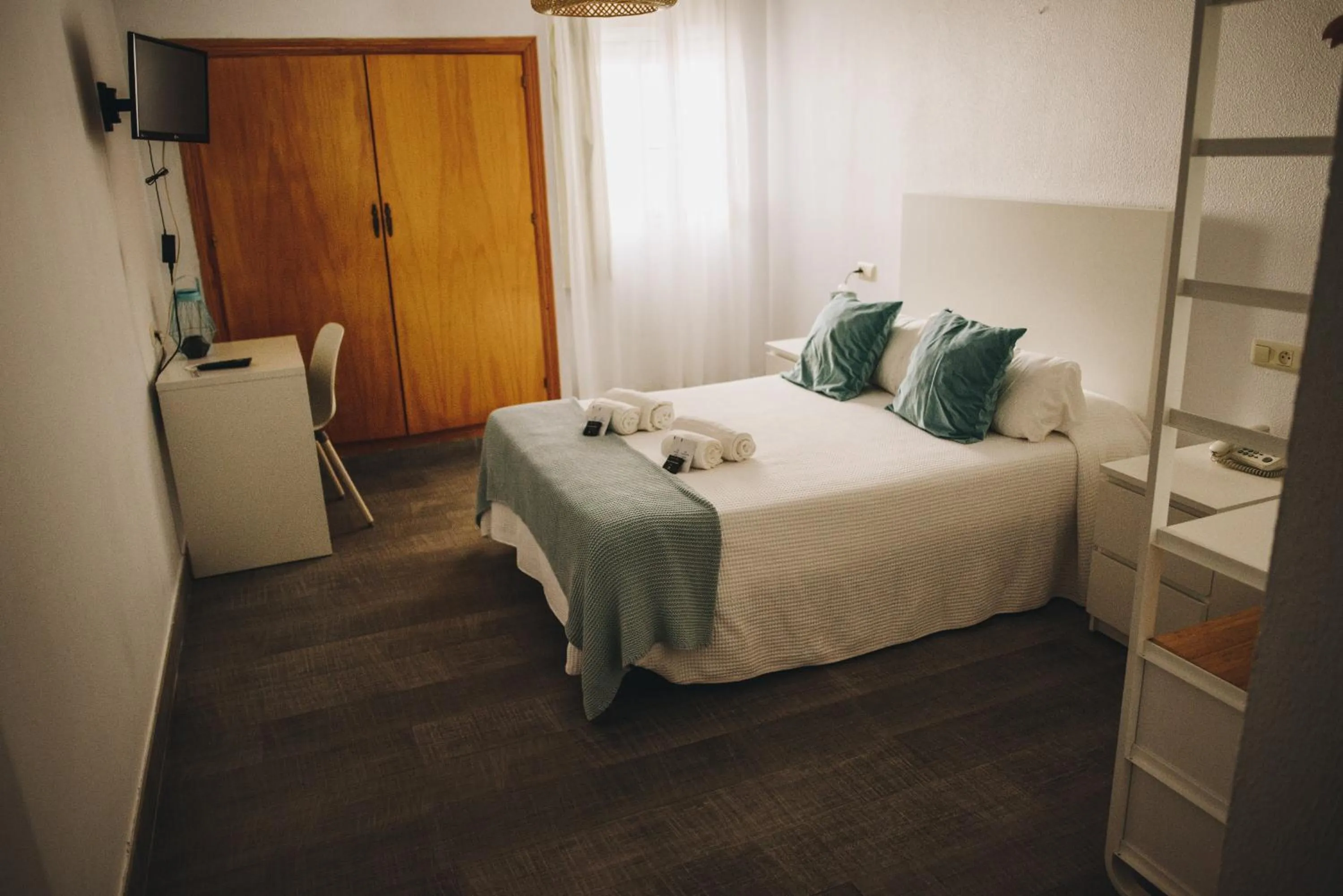 Photo of the whole room, Bed in Hotel Nuro