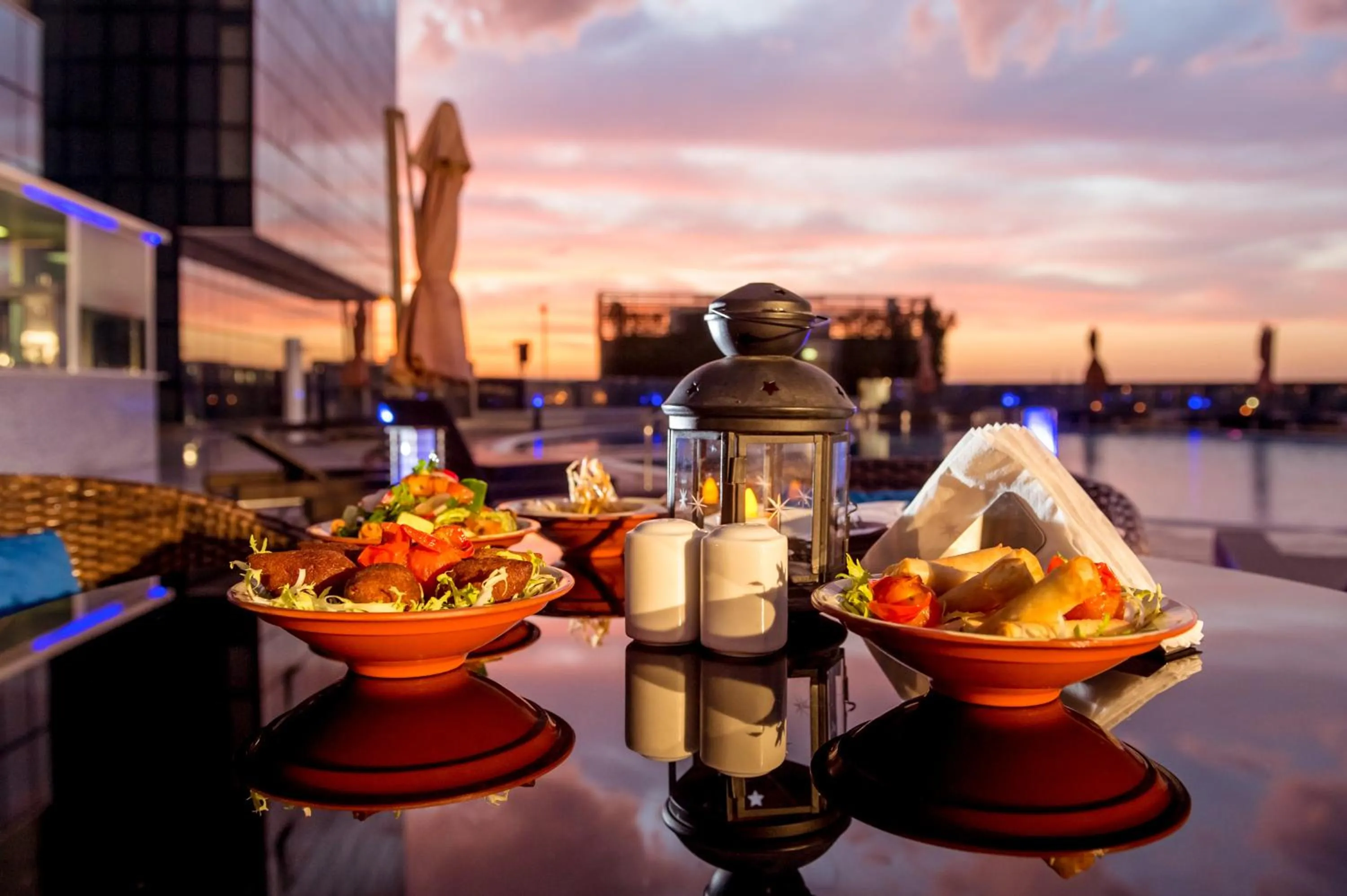 Restaurant/places to eat in Ibis Abu Dhabi Gate