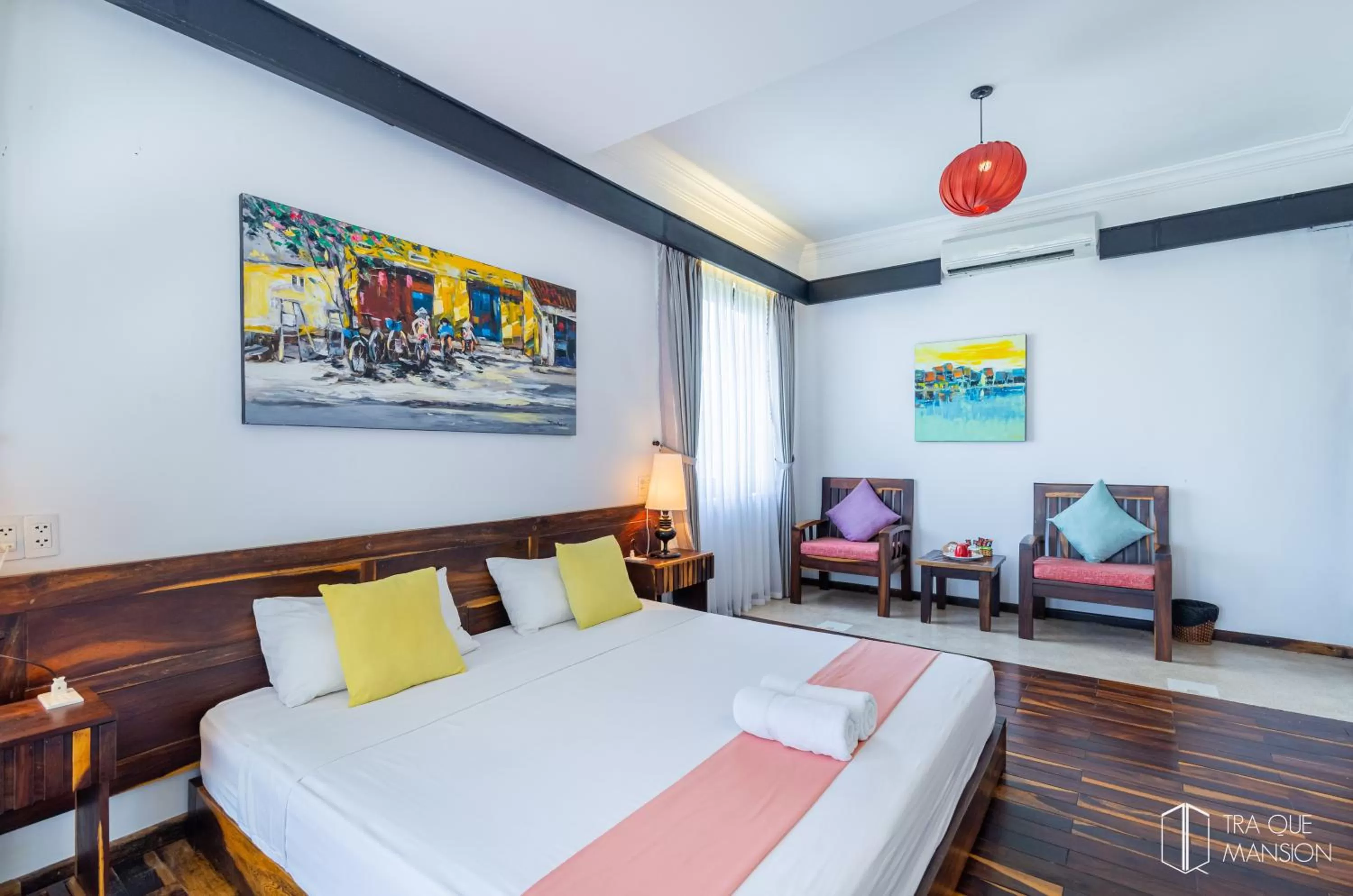 Photo of the whole room, Bed in Tra Que Mansion