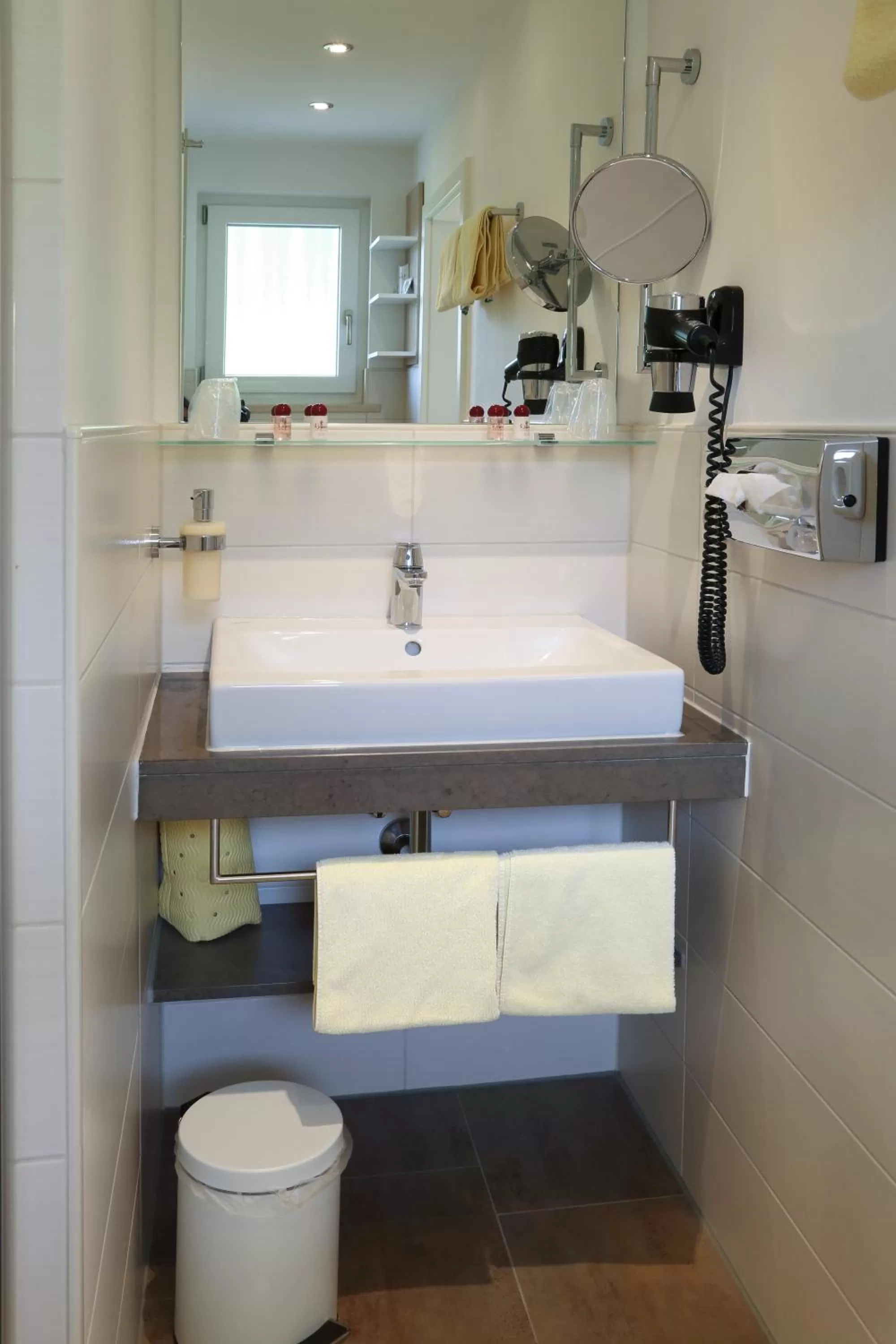 Bathroom in Hotel Steffl Garni inkl Chiemgau Karte