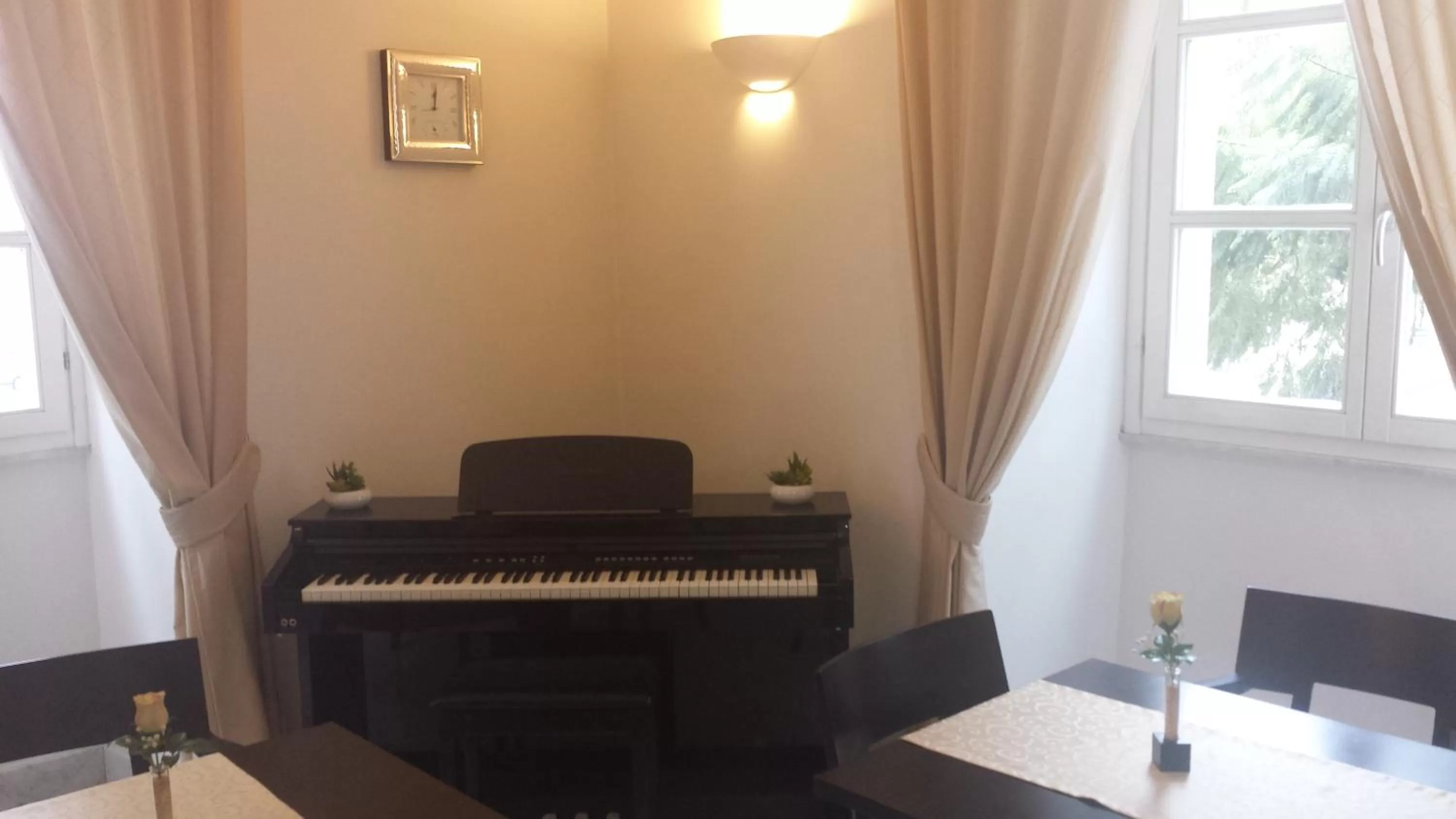 Decorative detail in Hotel Due Colonne