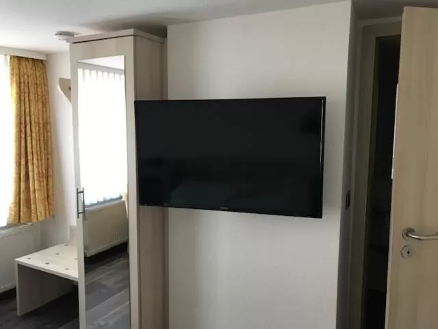 TV and multimedia, Bed in Landgasthof Hotel Rittmayer