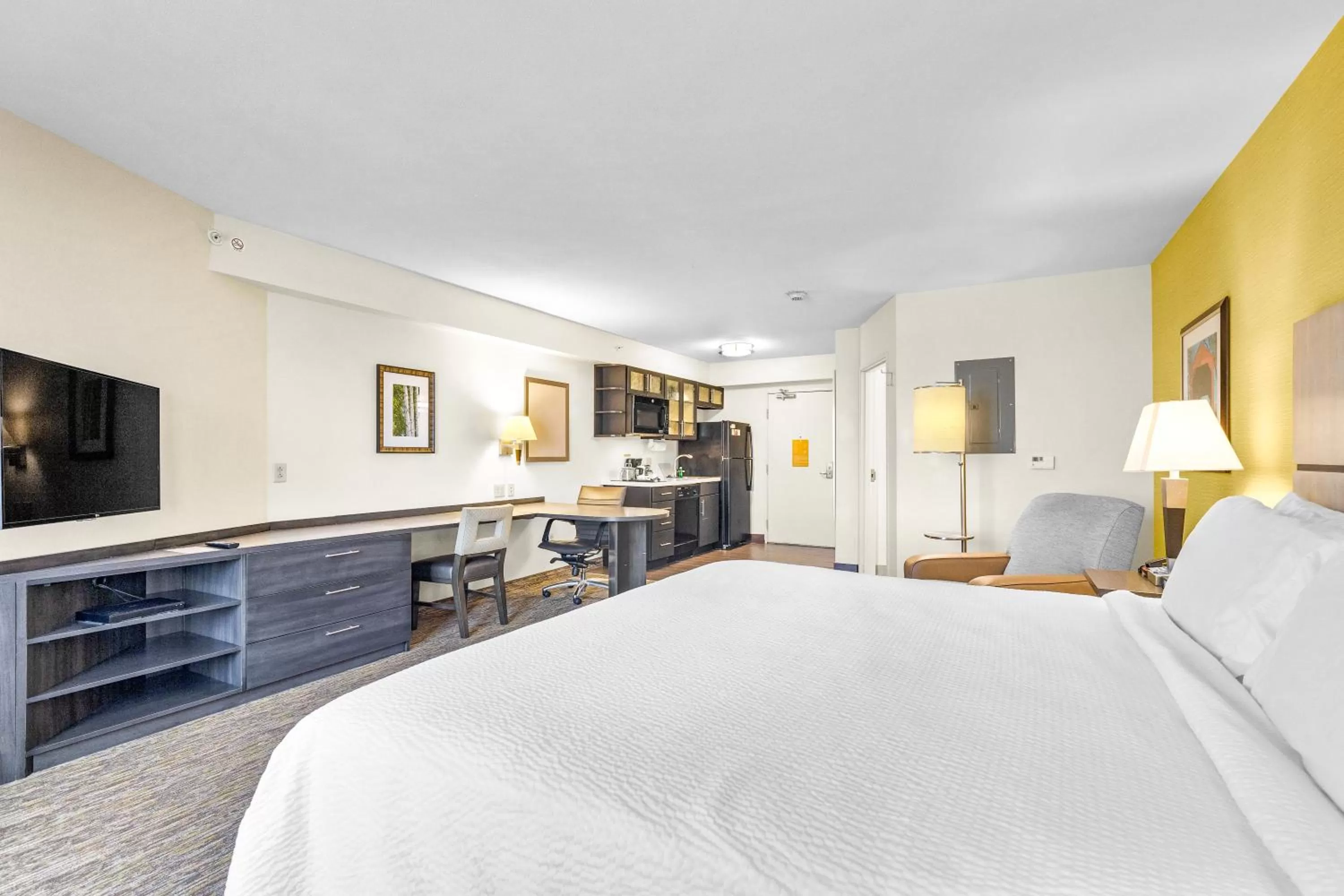 Bed in Candlewood Suites Erie by IHG