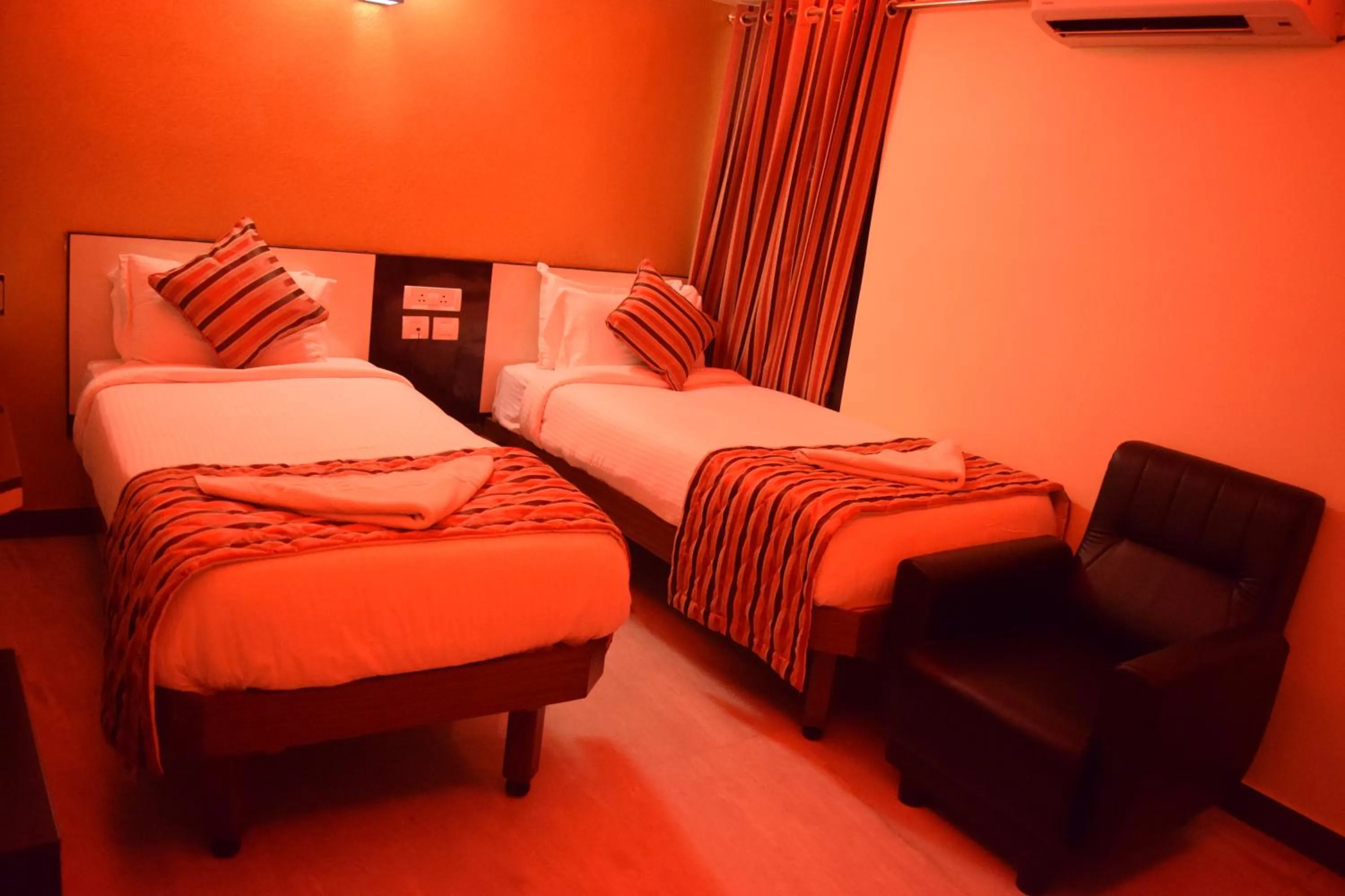 Twin Room in Hotel Lotus