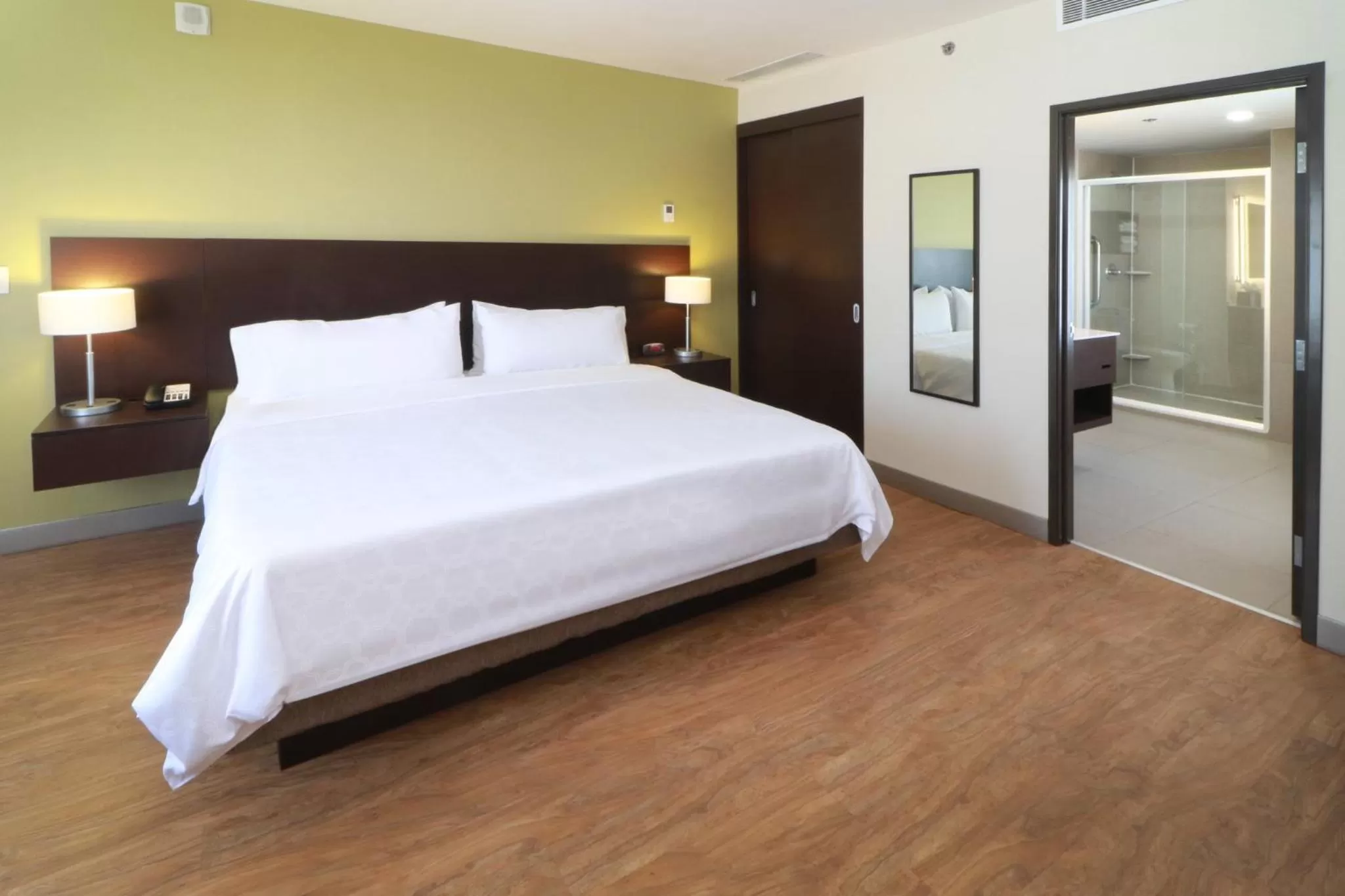 Photo of the whole room, Bed in Staybridge Suites San Luis Potosi by IHG